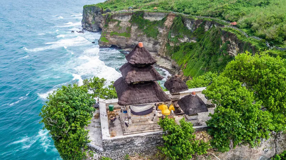 Uluwatu-templet er en af mange fascinerende, kulturelle oplevelser på Bali