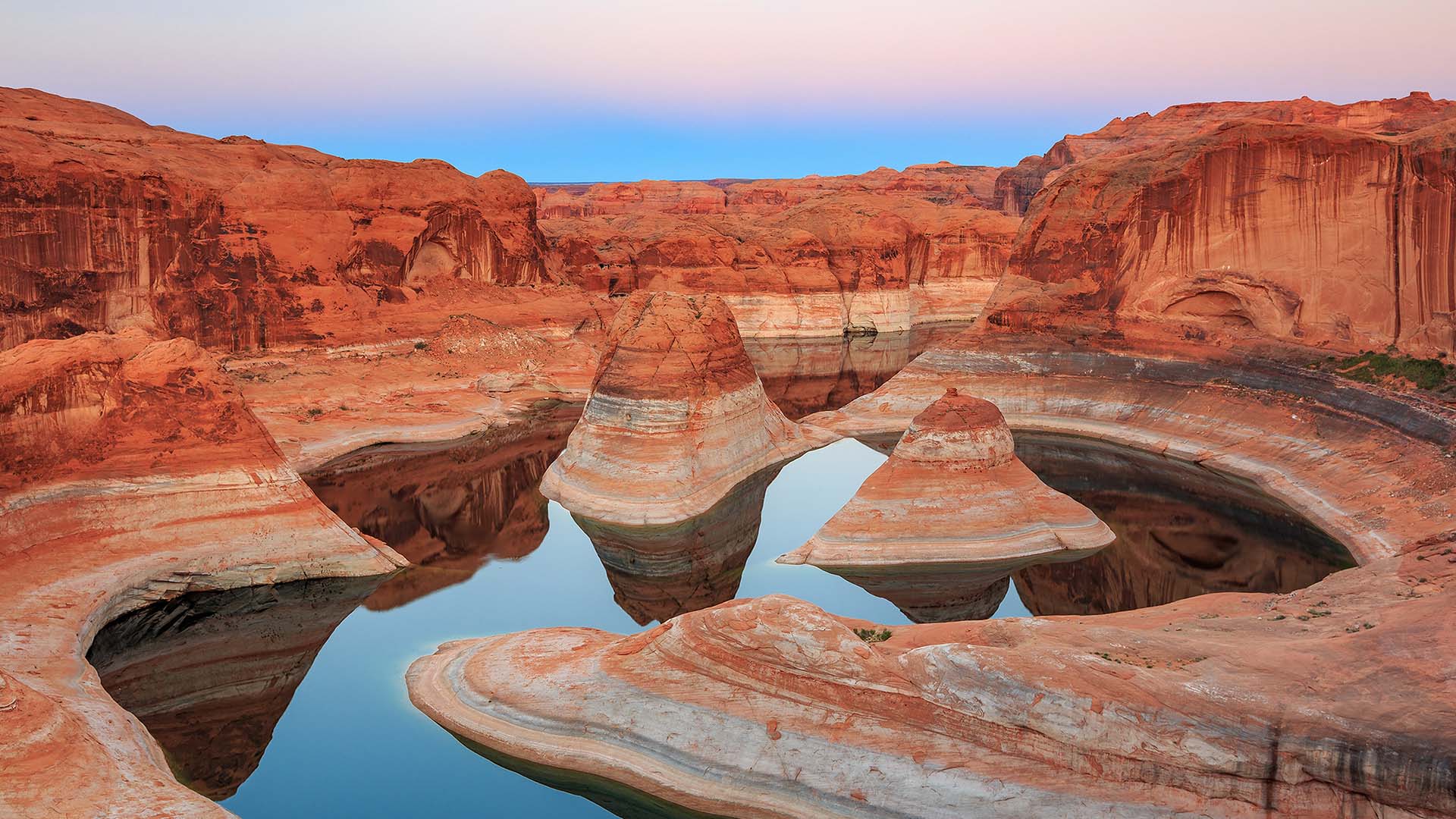 Lake Powell er en af de mindre kendte, men fascinerende nationalparker i det vestlige USA