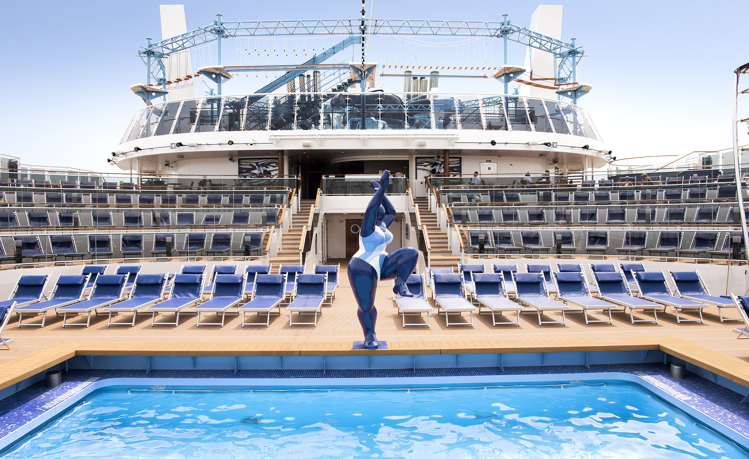 Et af poolområderne på MSC Meraviglia