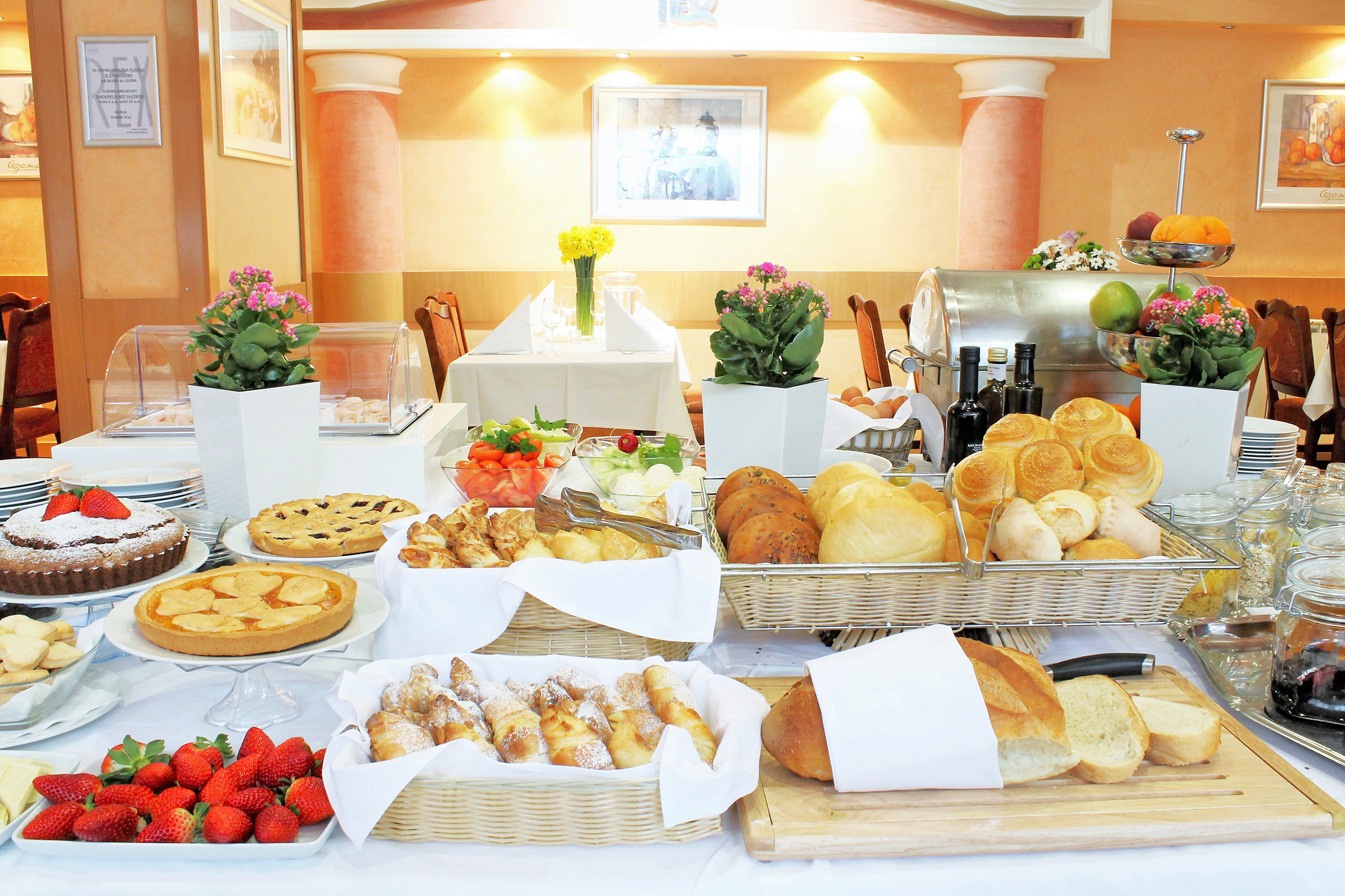 Studietur til Beograd | Bo på Hotel Rex