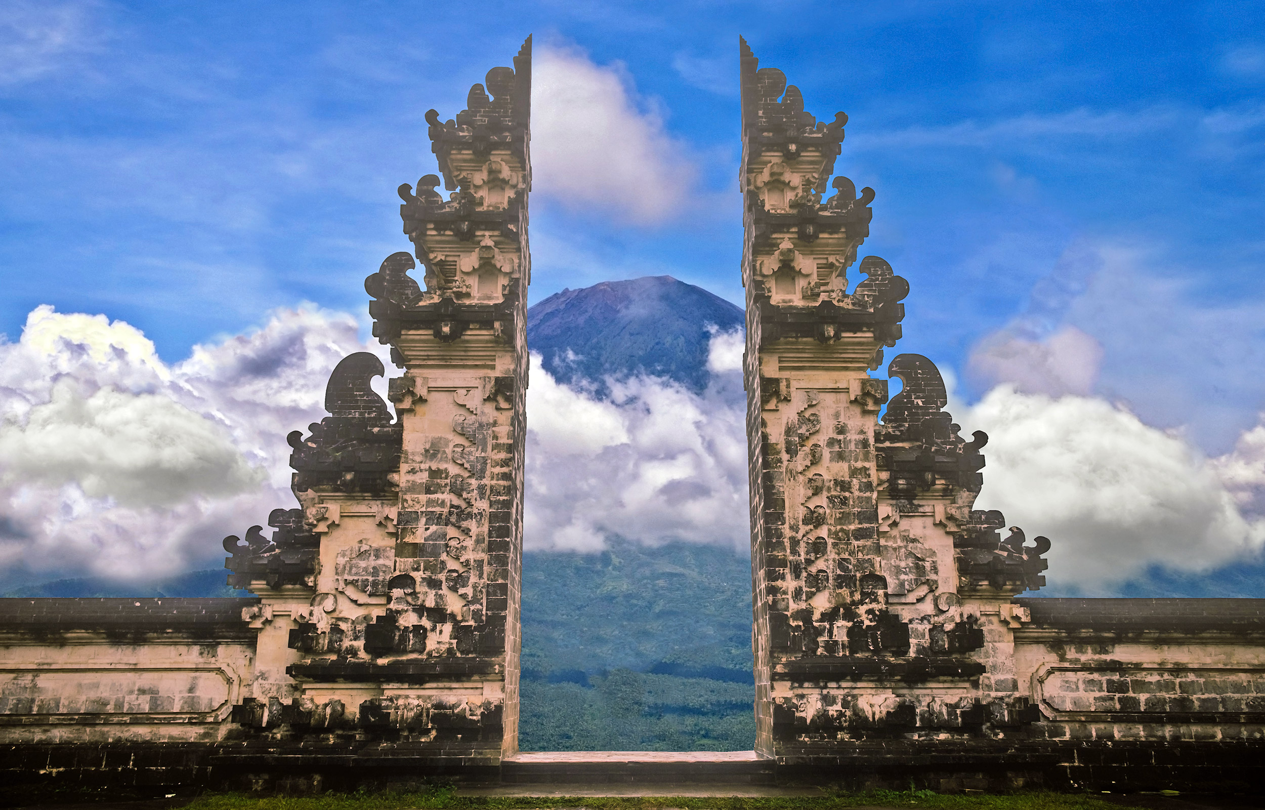 Besakih-templet med Mount Agung i baggrunden er et fantastisk syn