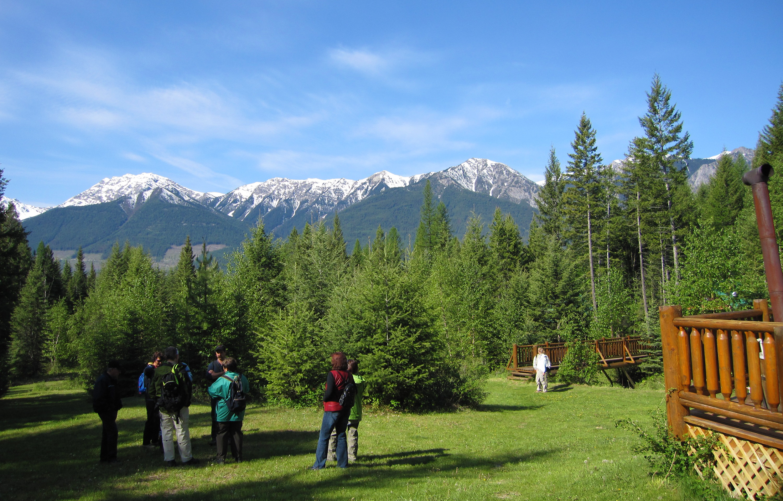 Udsigt fra Cross River Wilderness Cabins, Rocky Mountains, Canada