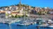 Den gamle havn i Marseille med katedralen på toppen, Basilique de Notre Dame de la Garde Den gamle havn i Marseille med katedralen på toppen, Basilique de Notre Dame de la Garde