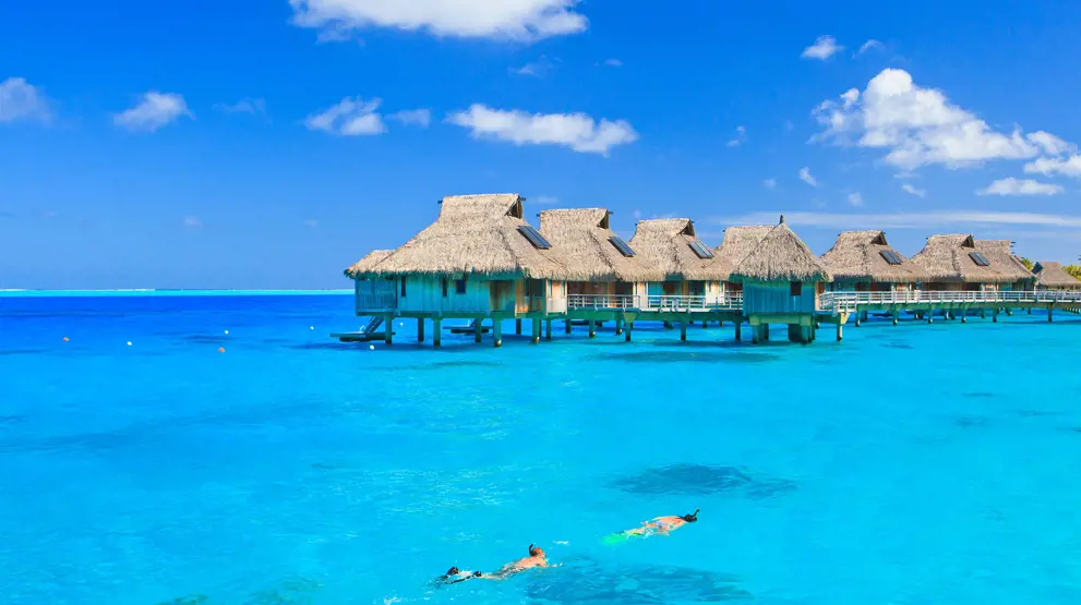 Rejser til Bora Bora byder på snorkling, dykning og mange flere vandaktiviteter.
