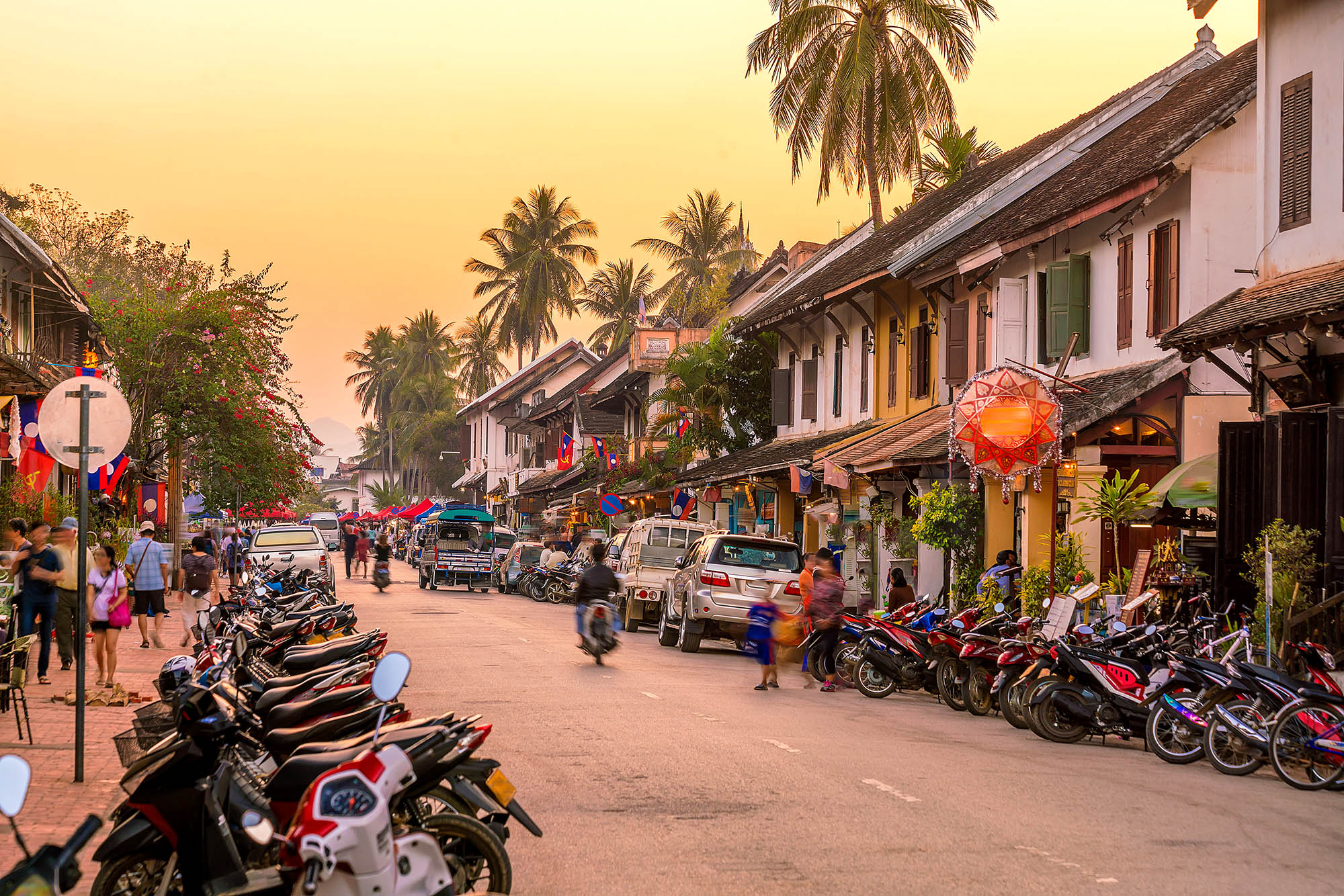 Overalt på din rejse i Laos kan du finde spor fra landets fortid og historie.