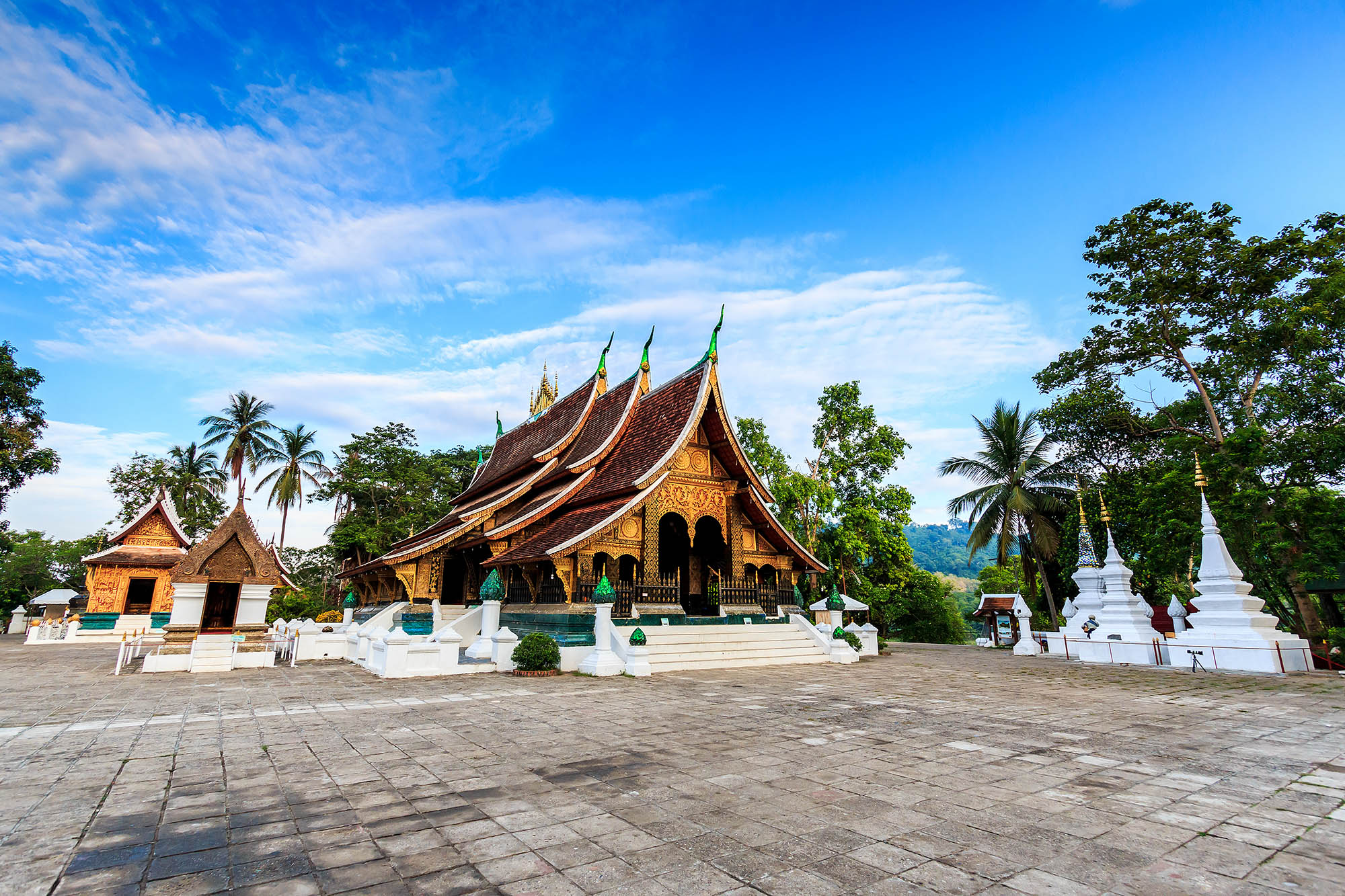 BENNS' rejseeksperter kan rådgive dig om hvad der er værd at se; her Wat Xieng Thong.