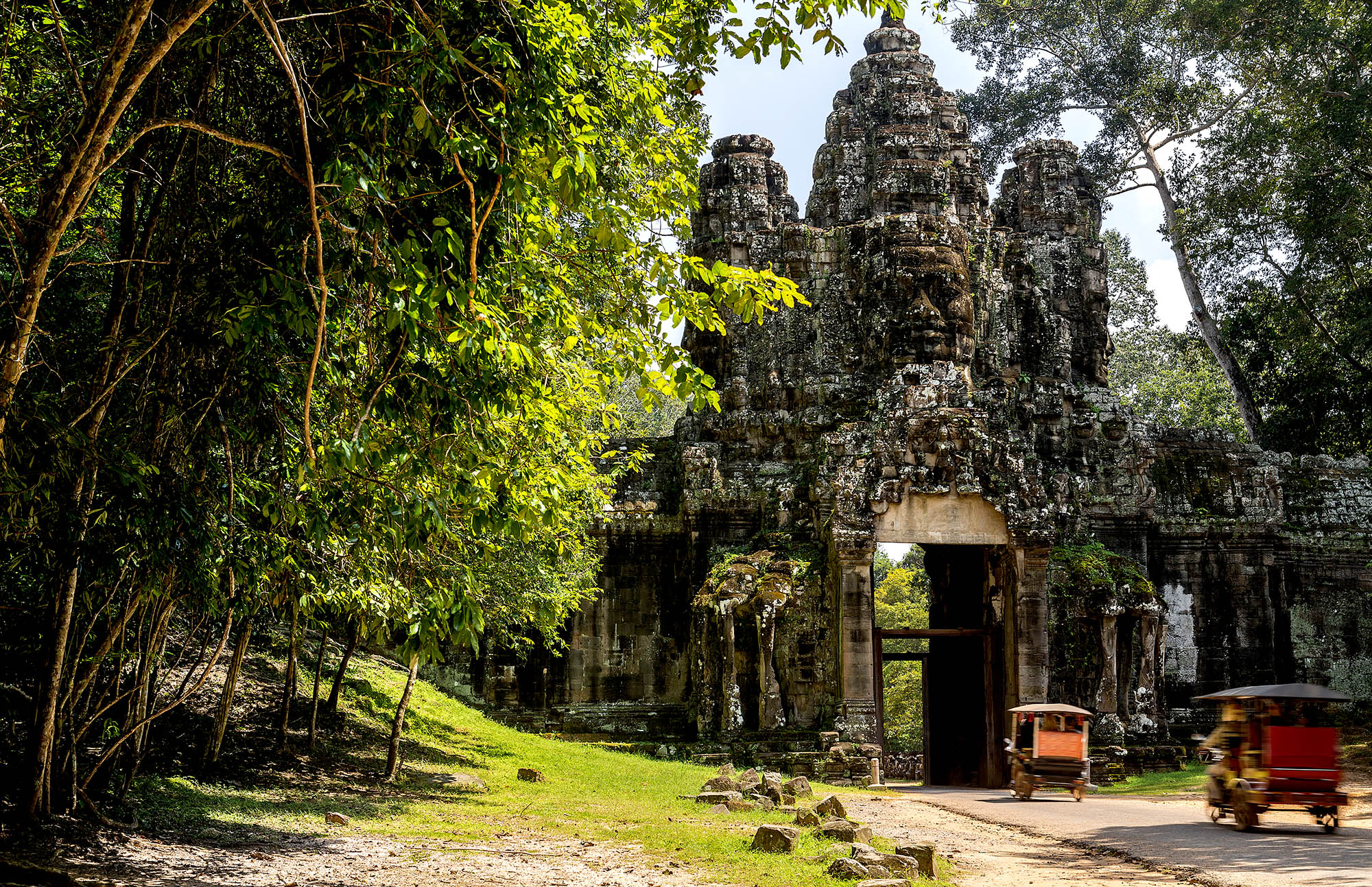 En af de fire indgange til Angkor Thom tempelby
