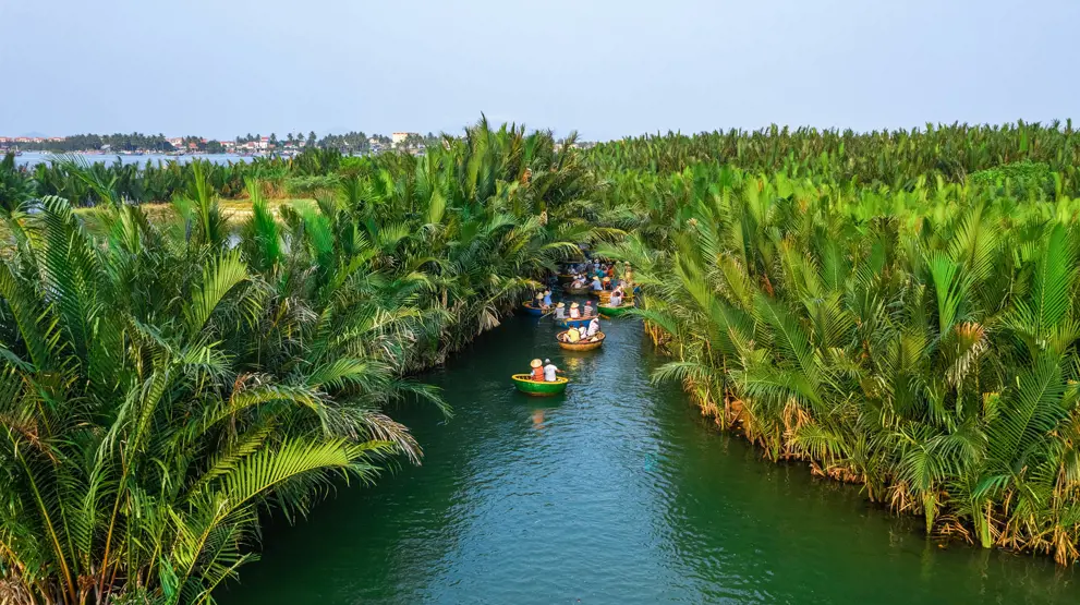 På en rundrejse i Vietnam kan du opleve landets rige kontraster fra nord til syd.