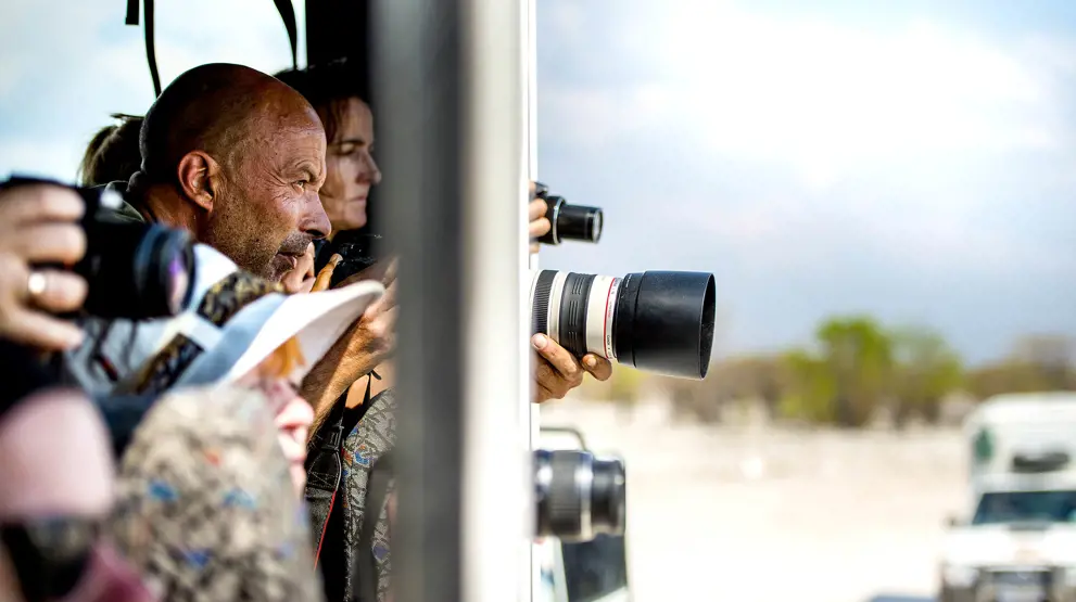 På en Small Group-tur er du garanteret vinduesplads i begge sider af trucken