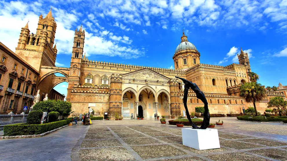 Besøg Cattedrale di Palermo – en imponerende og historisk katedral i Palermo
