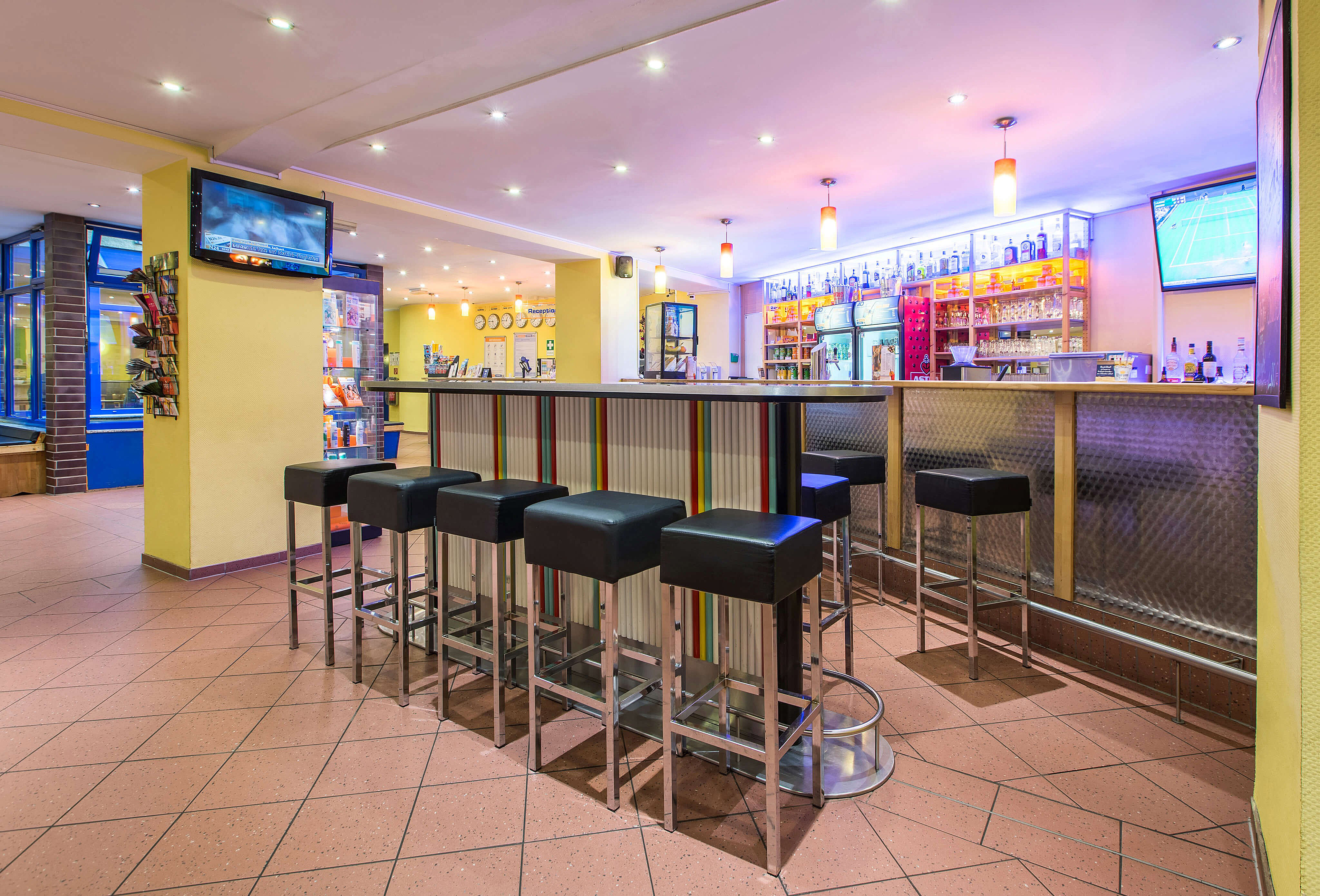 Studietur til Hamburg, bo på A&O Hamburg HBF, lobby