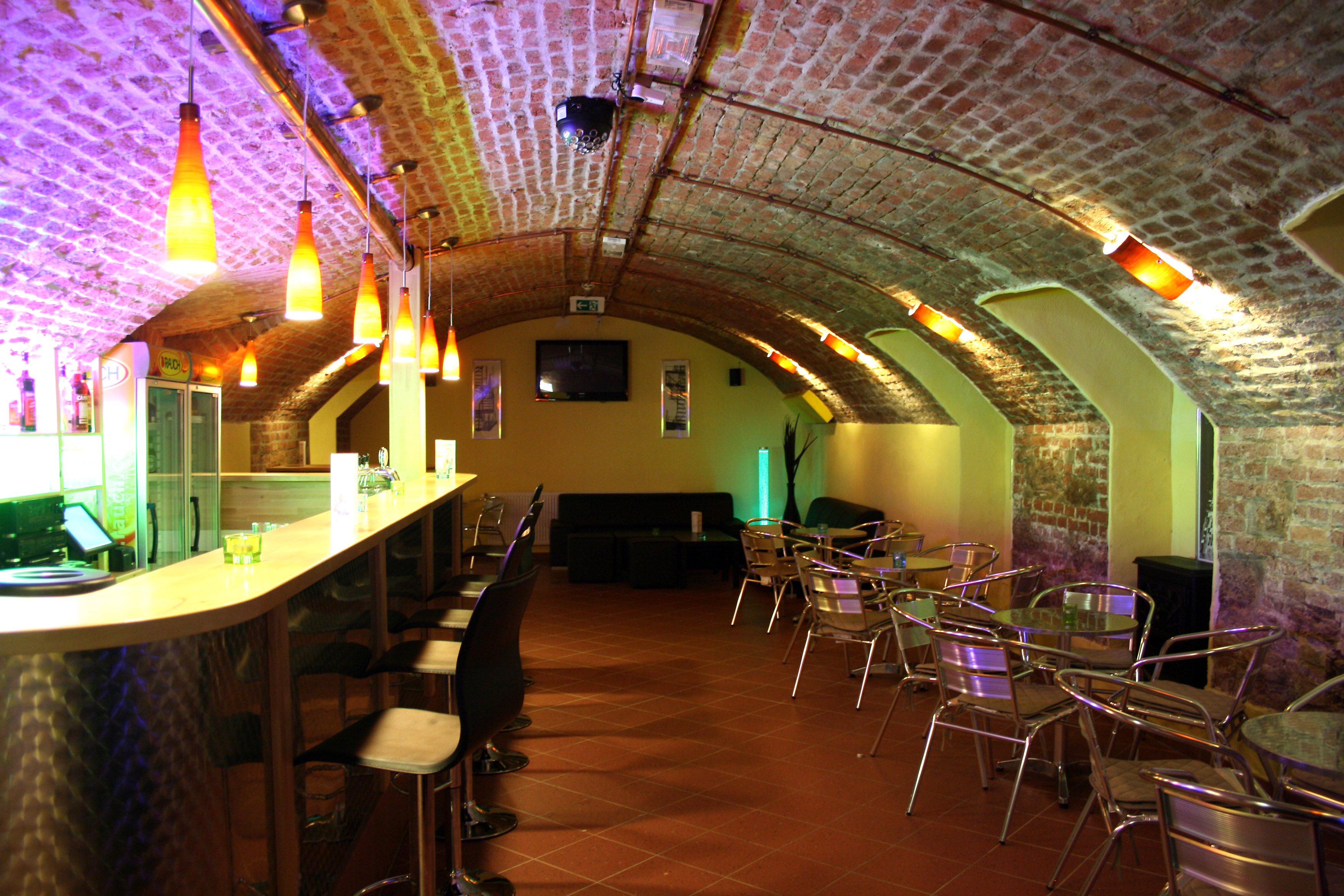 Studietur til Wien, bo på A&O Stadthalle, bar