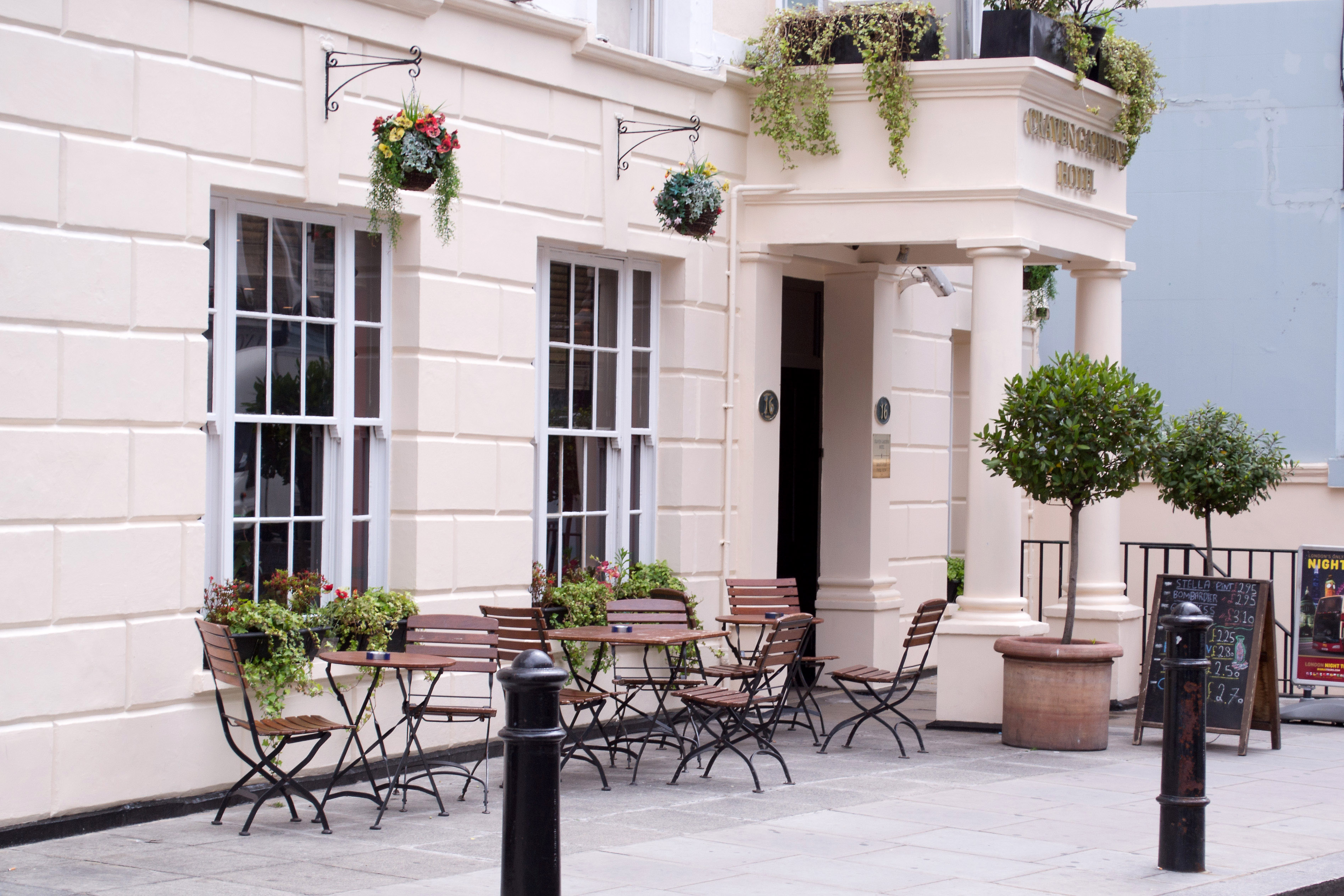 Studietur til London, bo på Smart Hyde Park Inn, indgang