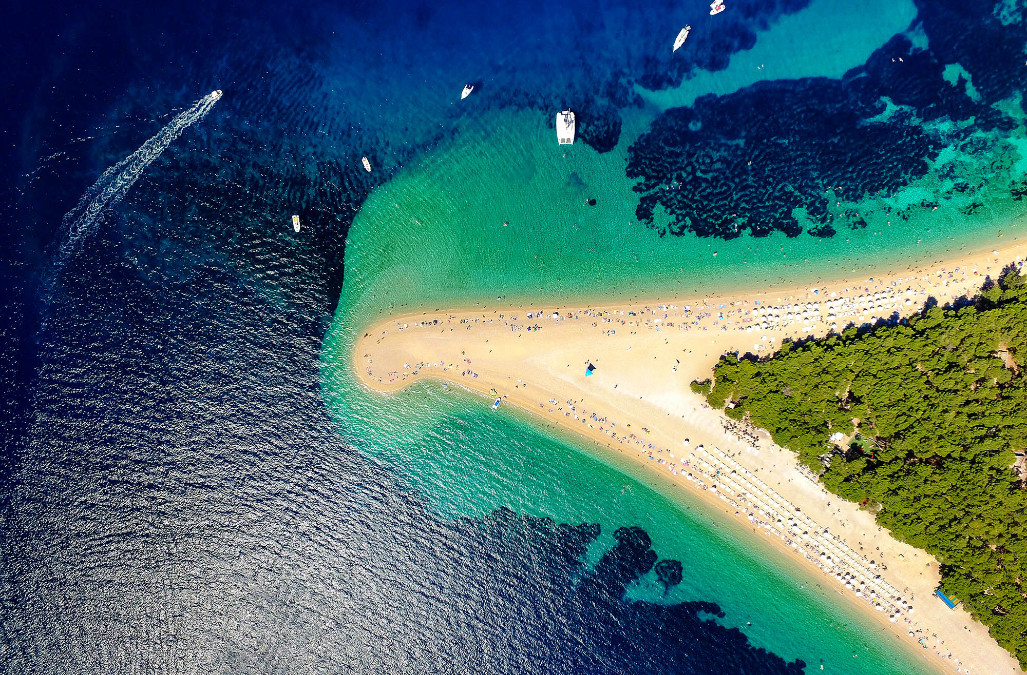 Zlatni Rat - den gyldne strand lidt udenfor byen Bol