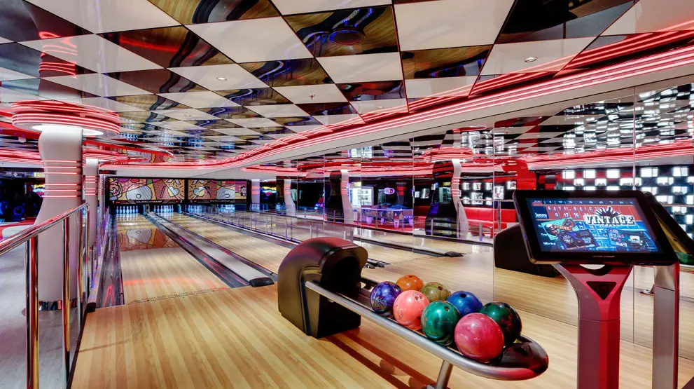 Der er noget for alle aldre, f.eks. Arcade Games & Bowling