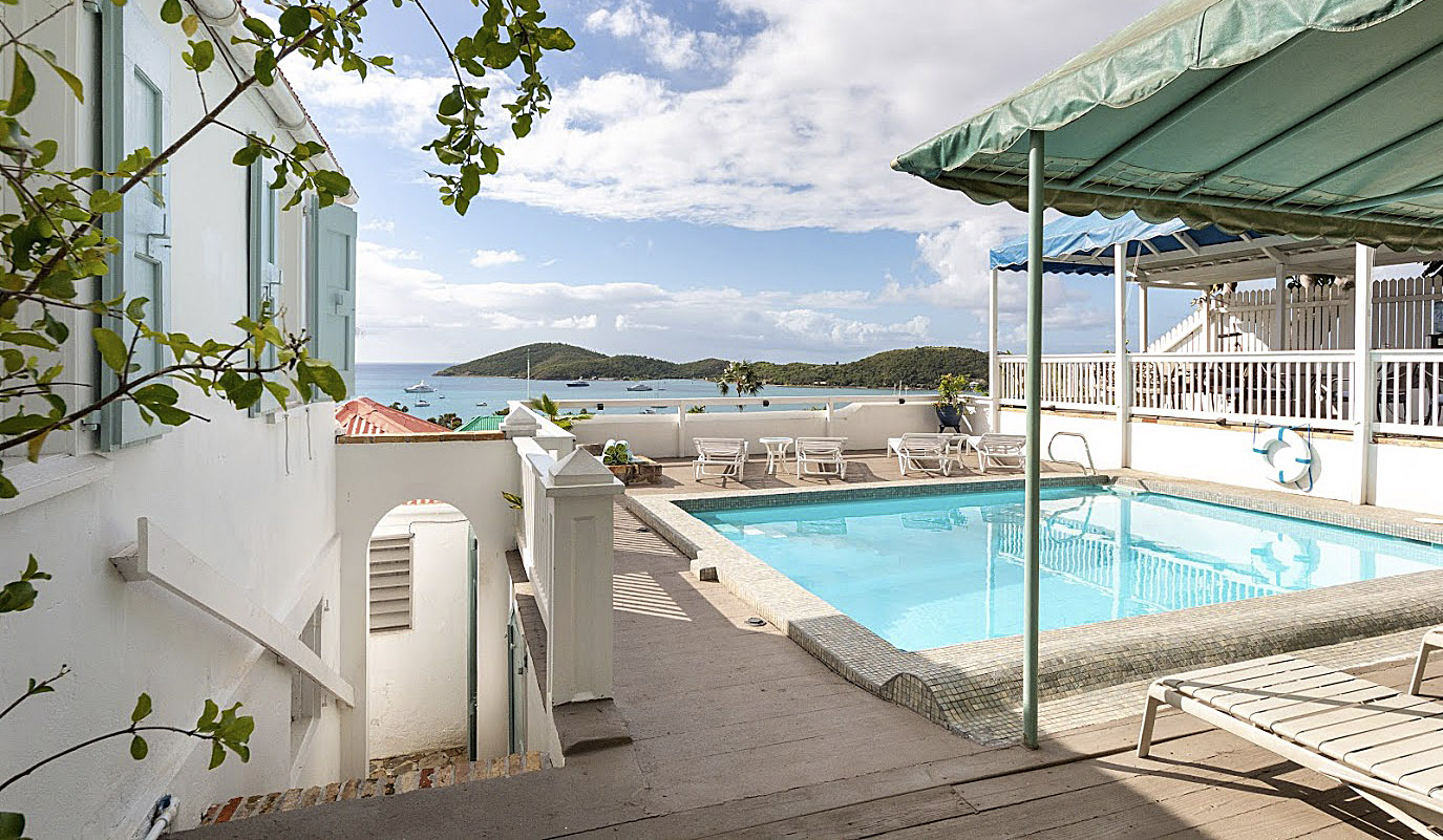 Bo på At Home in the Tropics på St. Thomas