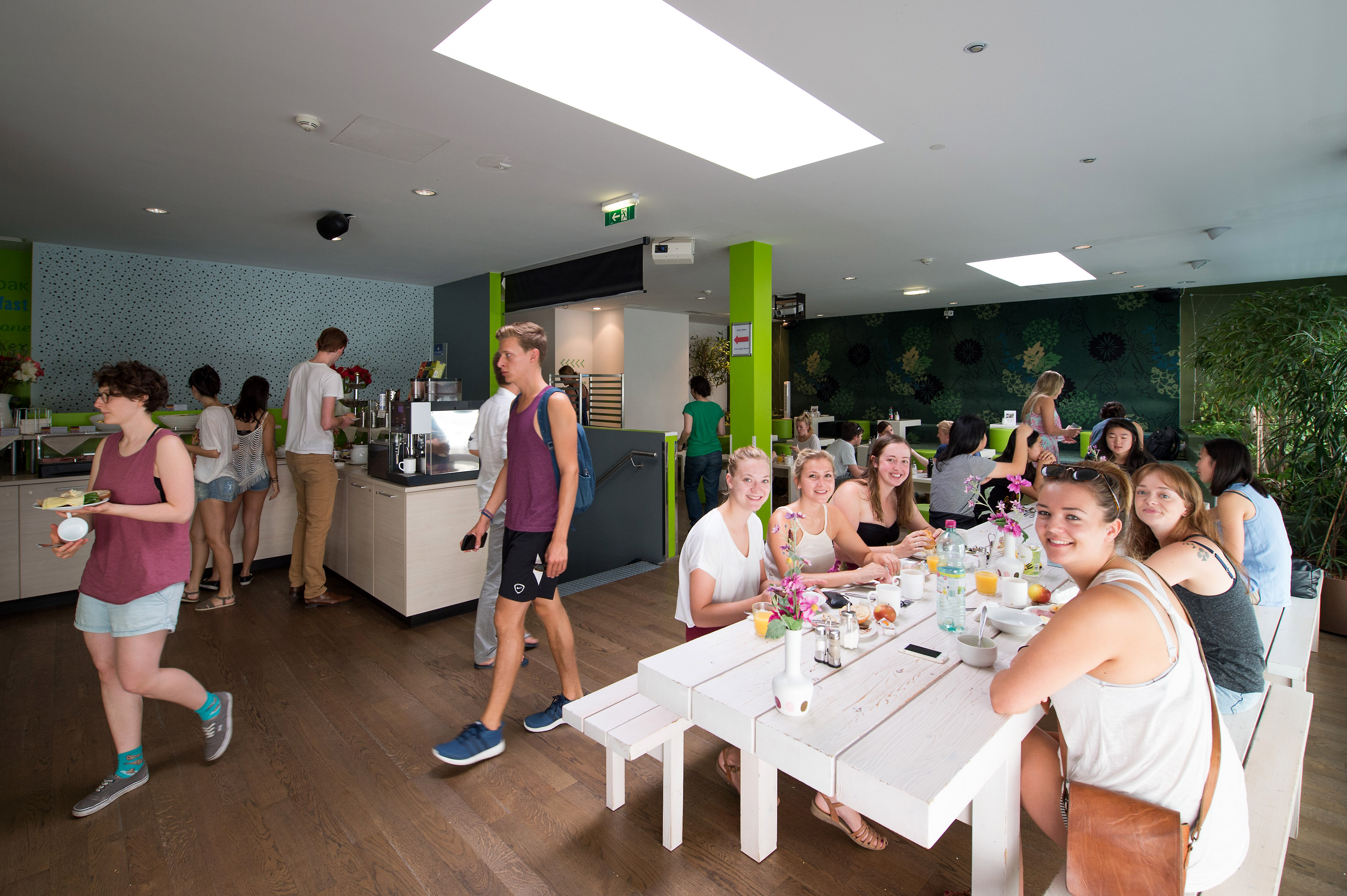 Studietur til Wien, bo på Wombats Naschmarkt, morgenmadslokale