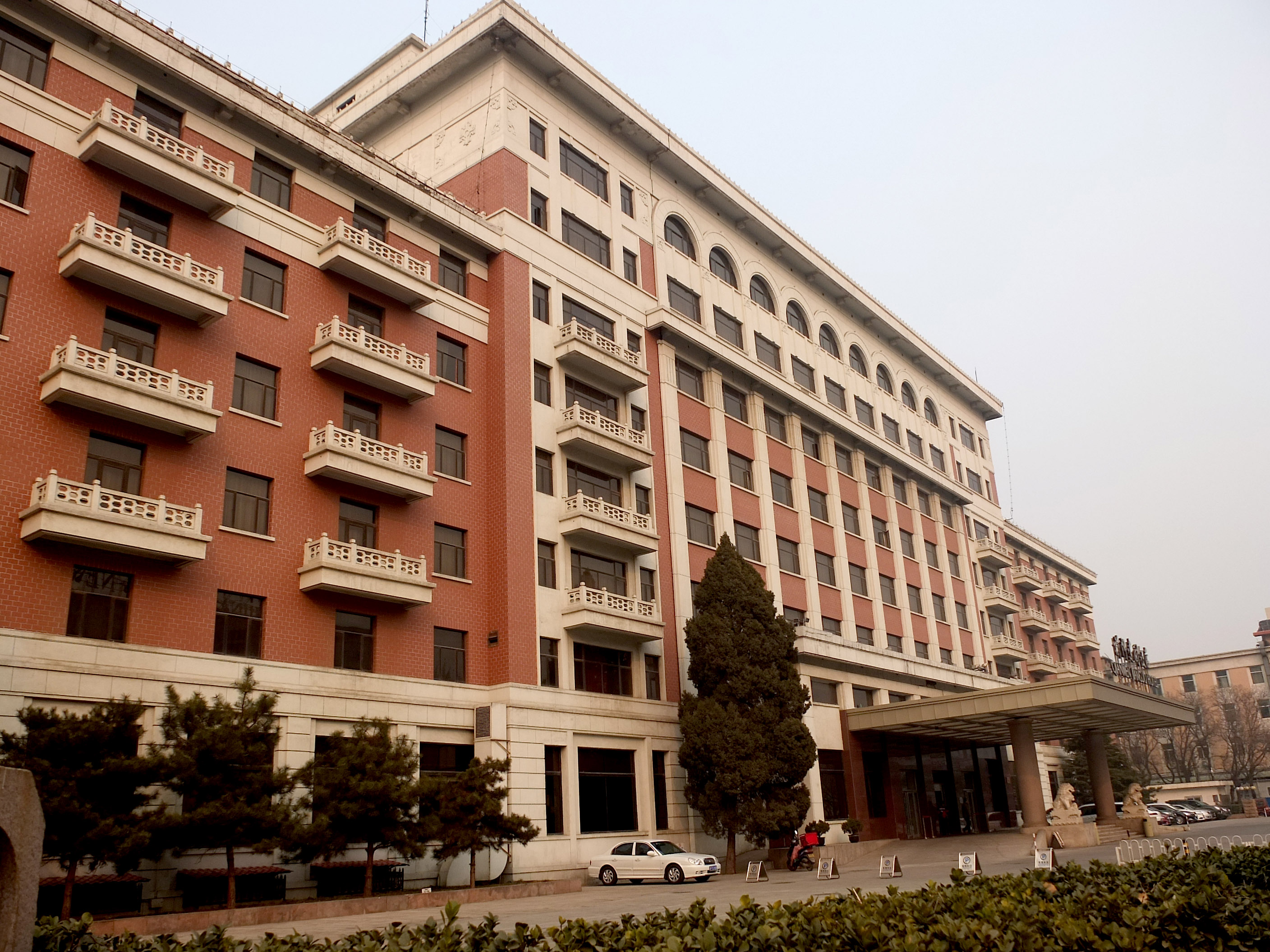 Studietur til Beijing, bo på hotel Jianguo, indgang