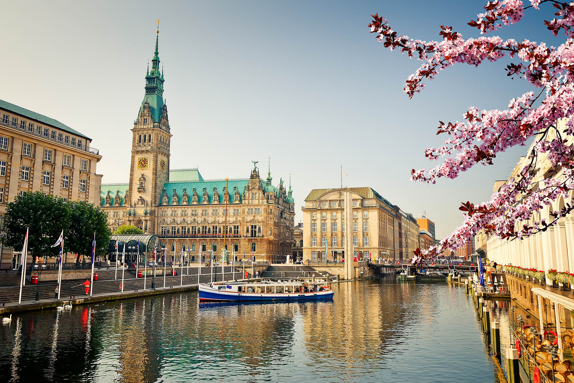 Krydstogtet starter og ender i smukke Hamborg