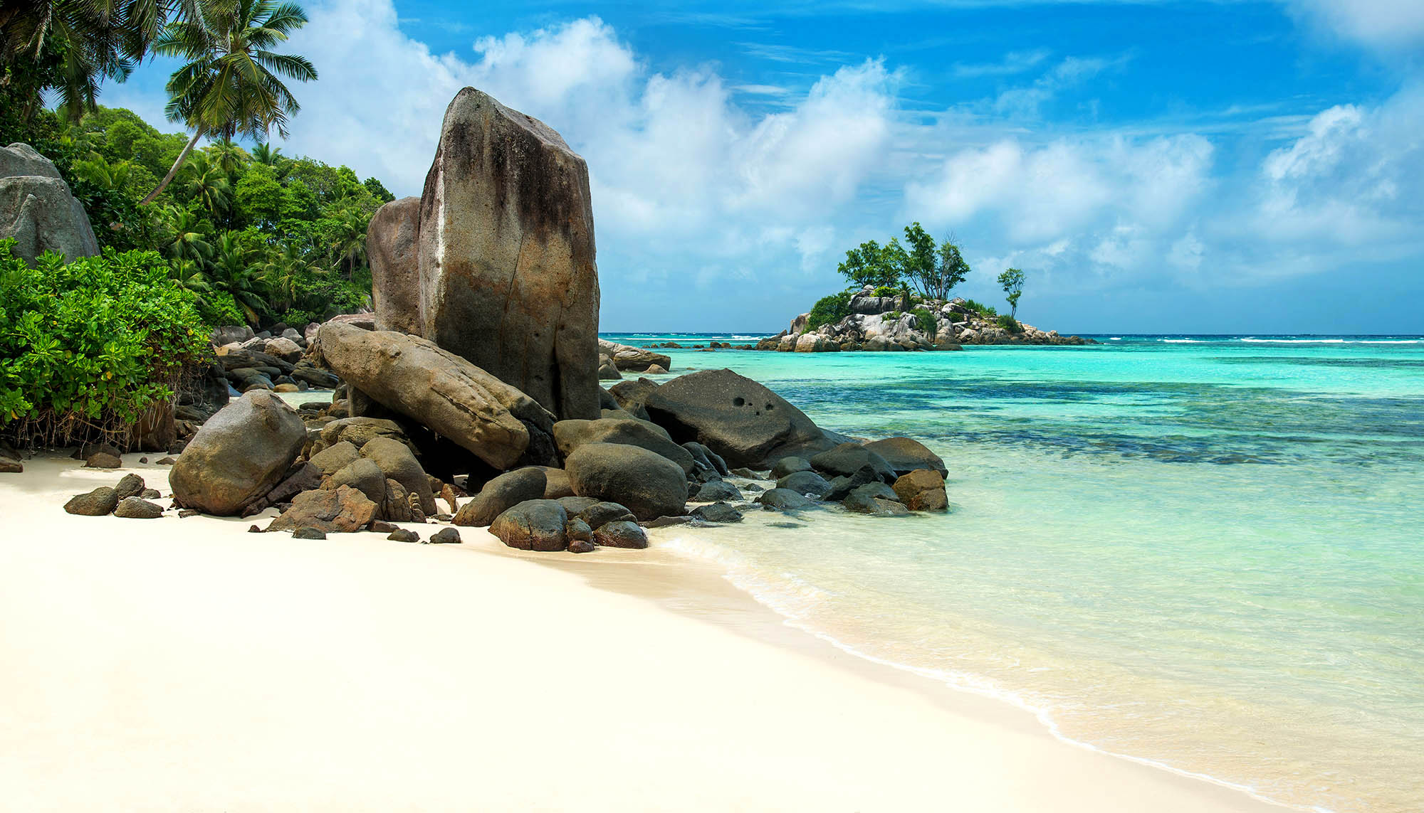 Africa Seychelles Anse Royale Shutterstock 209017378 CUT SEO