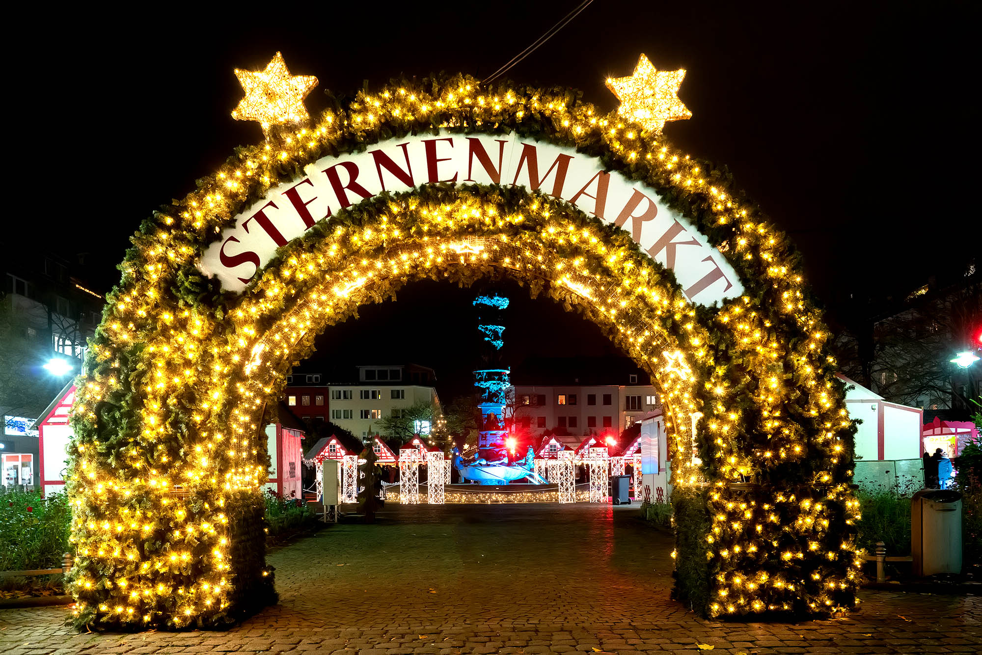 I Koblenz kan I opleve det såkaldte "Star Shopping" på julemarkederne indtil midnat