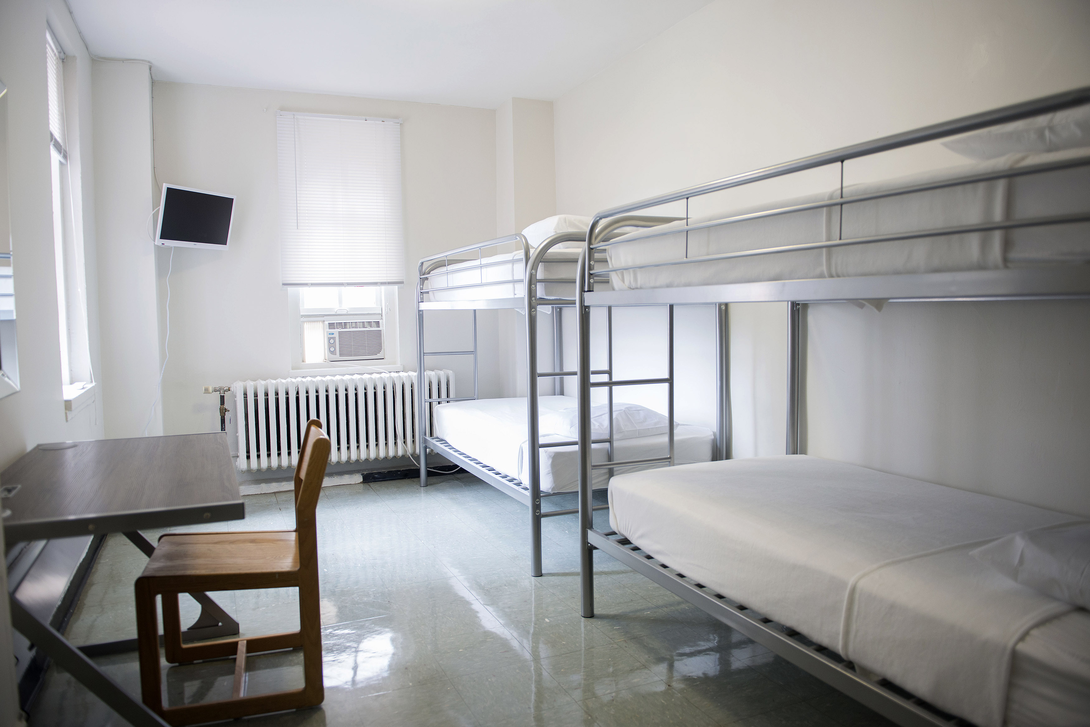 Studietur til New York, Bo på YMCA Westside, flersengsværelse