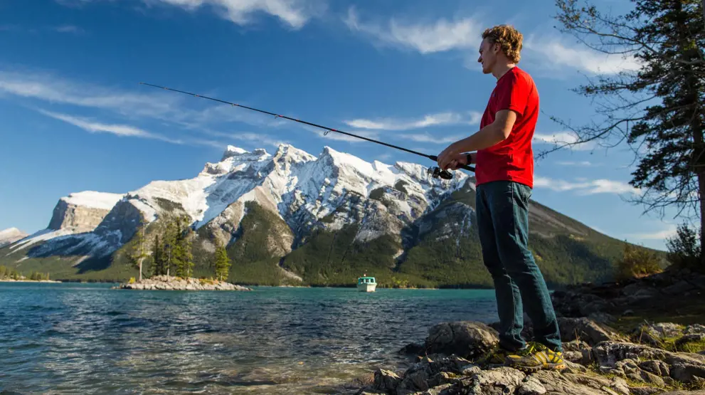 Lake Minnewanka, Banff National Park, Alberta, Canada