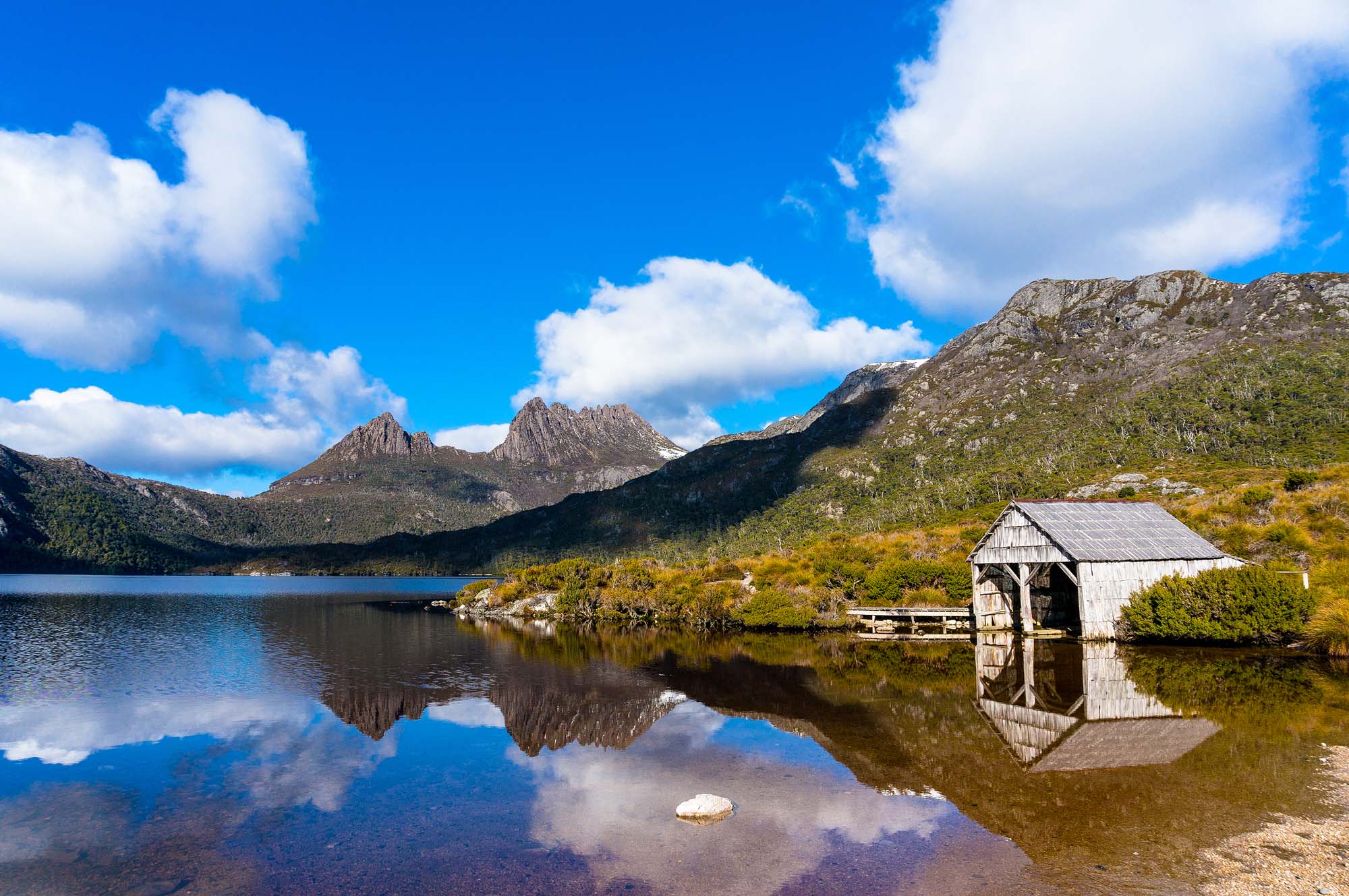 Australia-Tasmania-Cradle-Mountain-iStock-96408853-MEDIUM