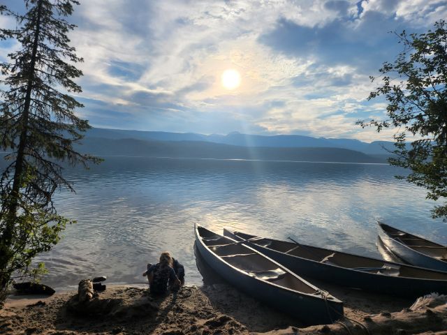 Wells Gray Discovery & Explorer Canoe Experience i British Columbia, Canada