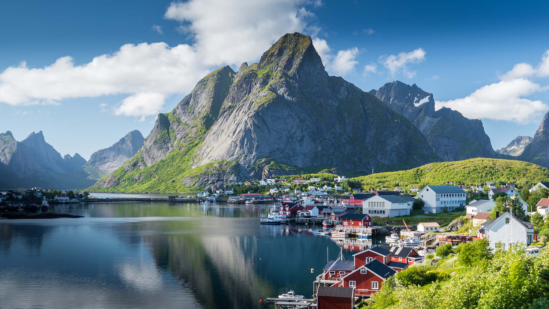 Oplev den fantastiske natur i de norske fjorde og fjelde på krydstogt i Europa