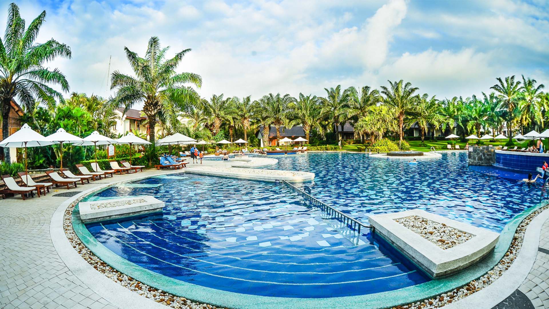 Swimmingpool på Palm Garden Resort & Spa