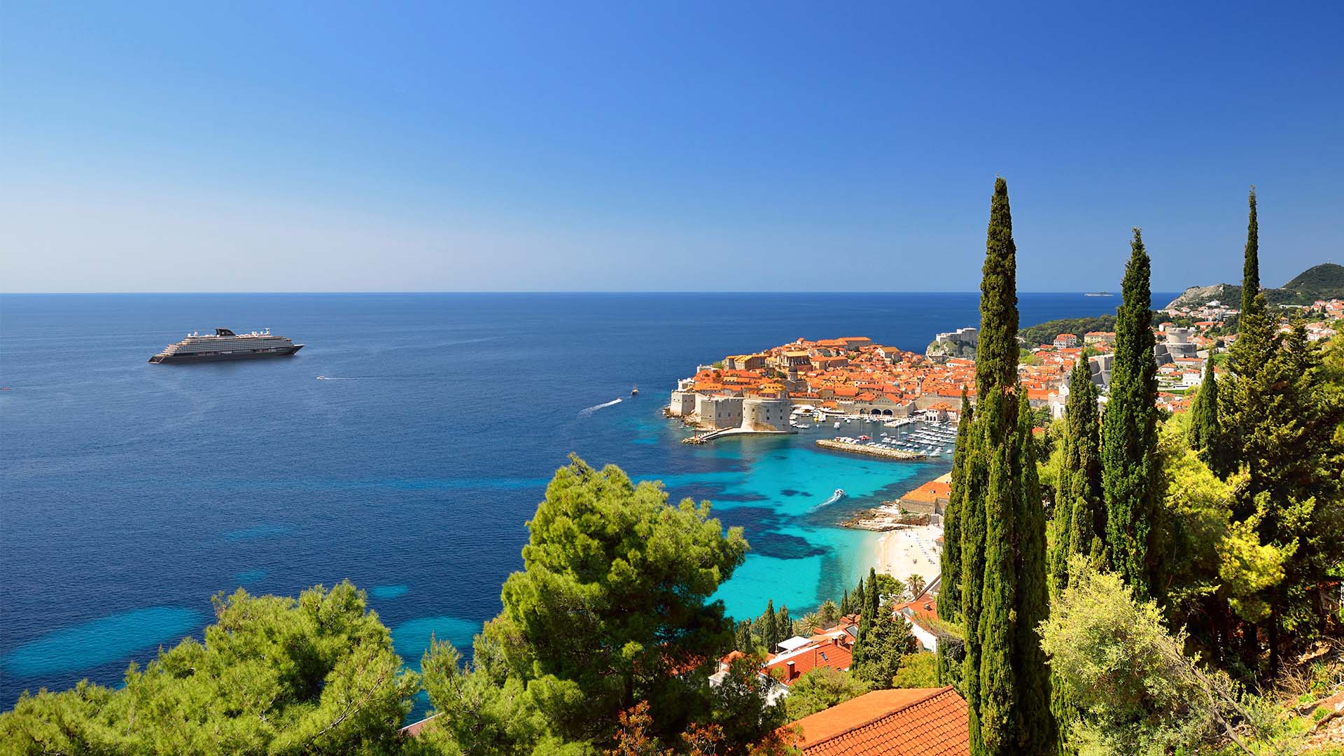 Oplev den europæiske charme og besøg ikoniske kystbyer | Foto: Explora Journeys