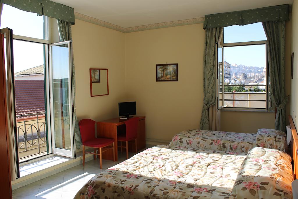 Studietur til Napoli, bo på hotel Garden