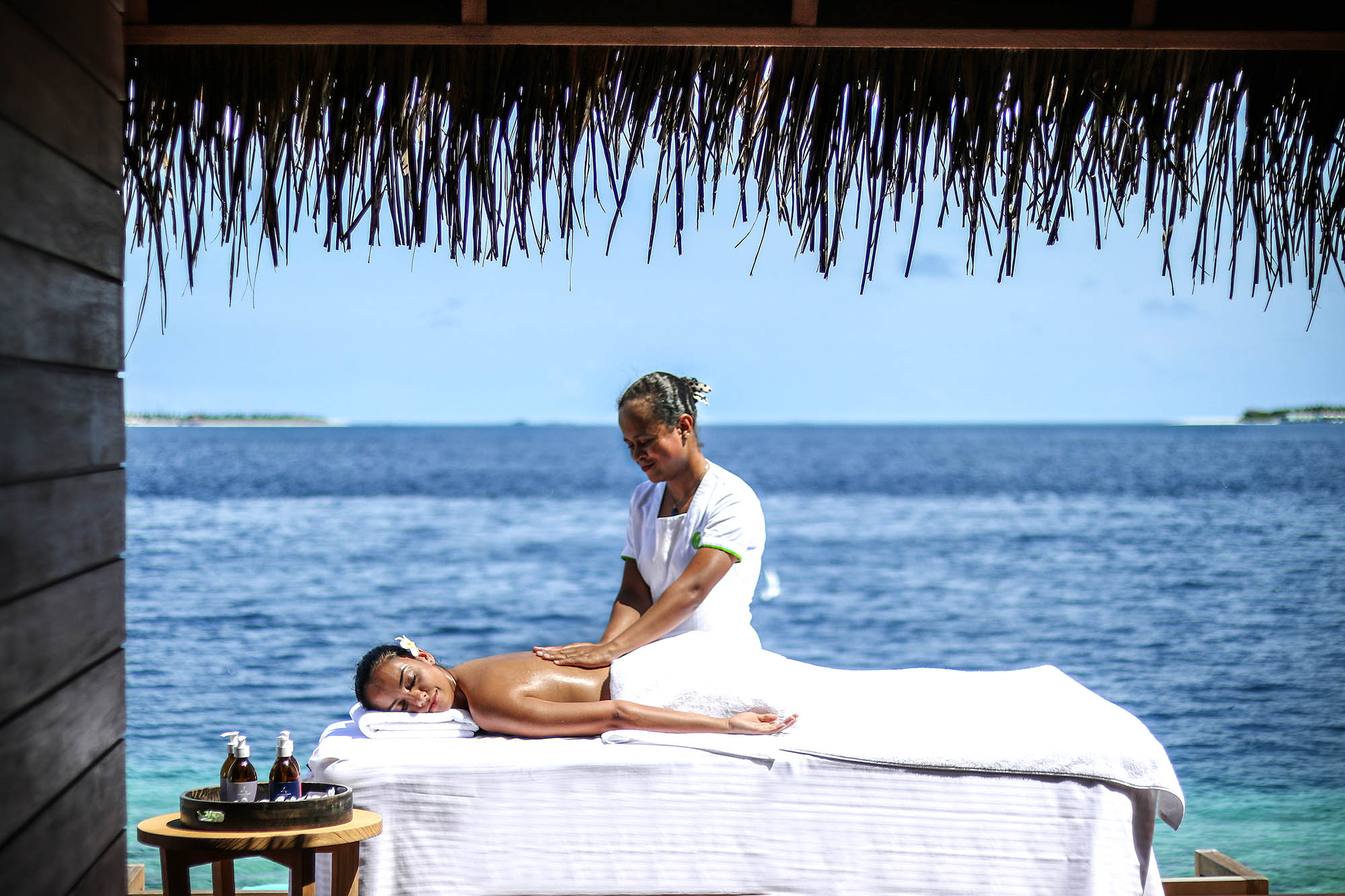 Rejser til Maldiverne byder på sand afslapning, få bl.a. spabehandlinger på dit resort.