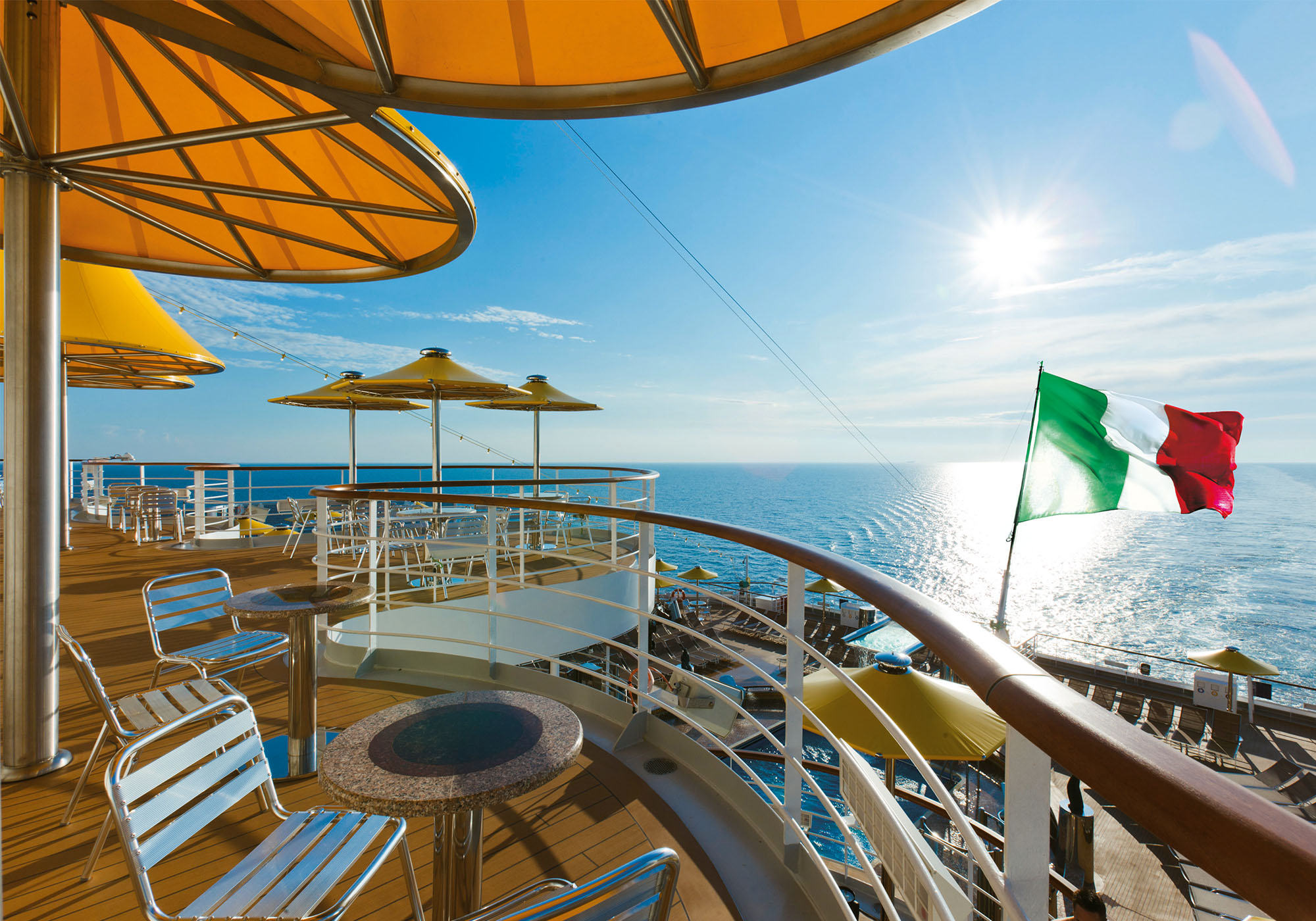 Pooldækket på Costa Fascinosa