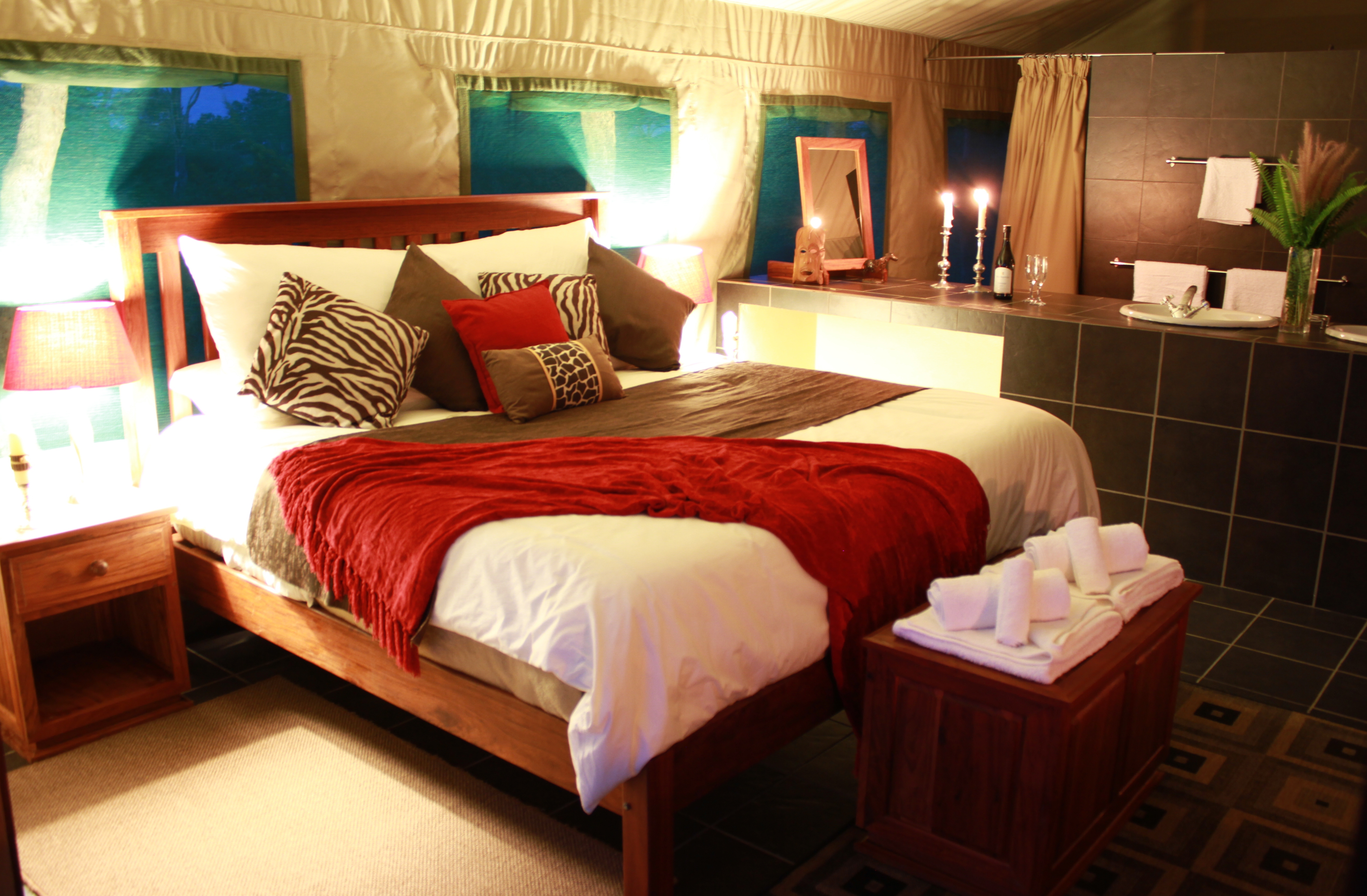 Honeymoon Suite. Foto: Imvelo Safari Lodges - Bomani Tented Lodge
