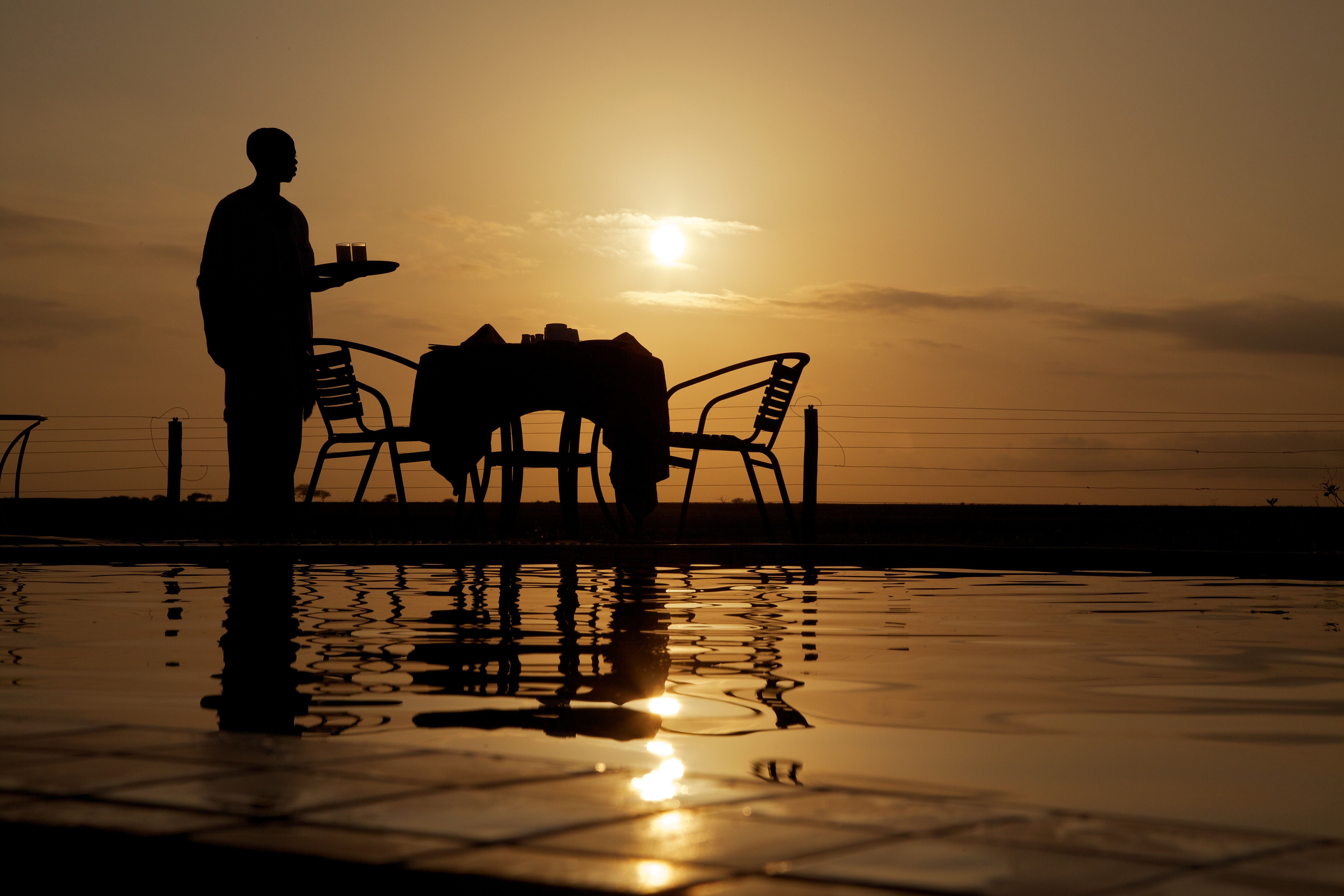 Nyd de smukke solnedgange på Ashnil Aruba Lodge
