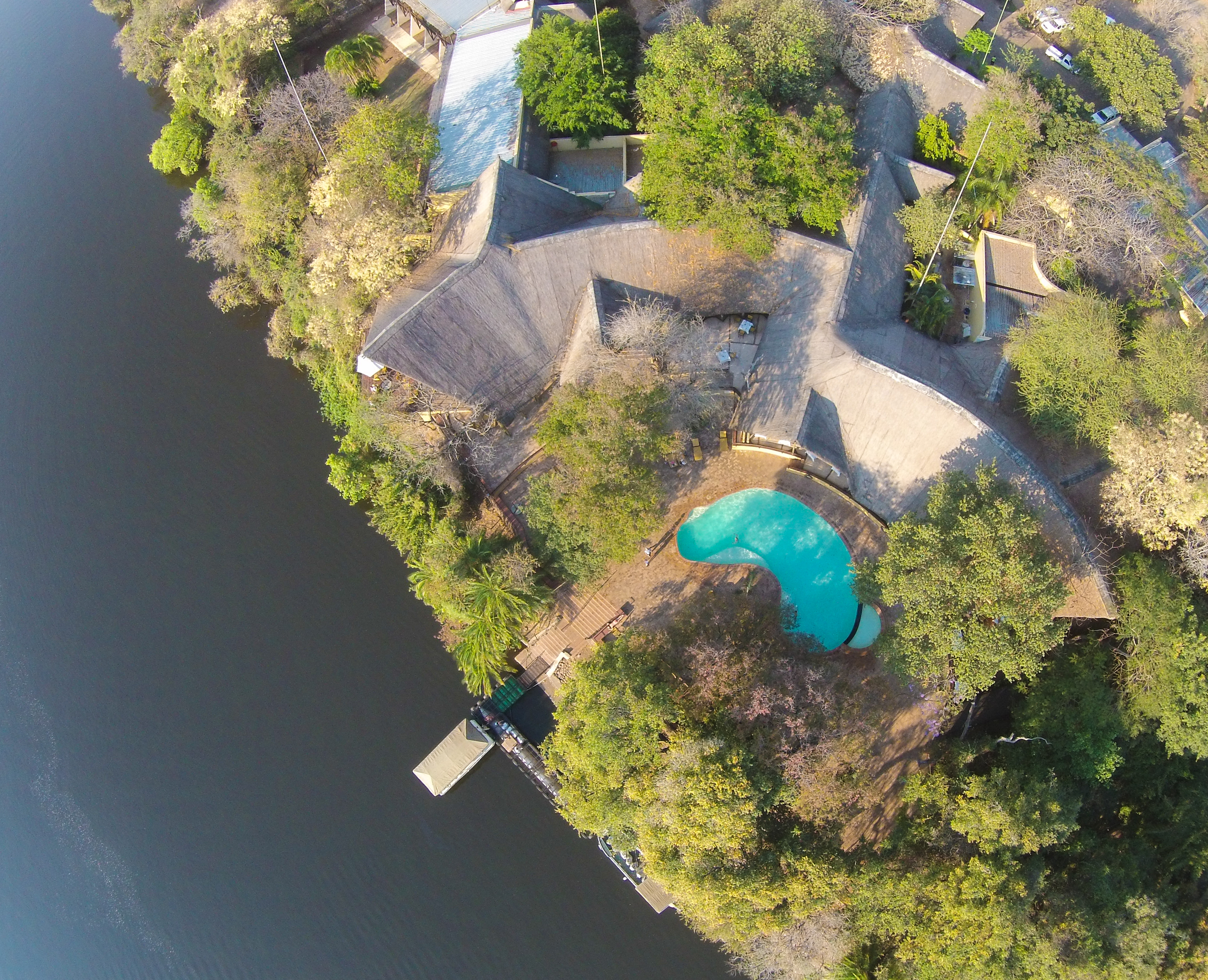 Bo i fantastiske omgivelser tæt på naturen, som på Chobe Safari Lodge