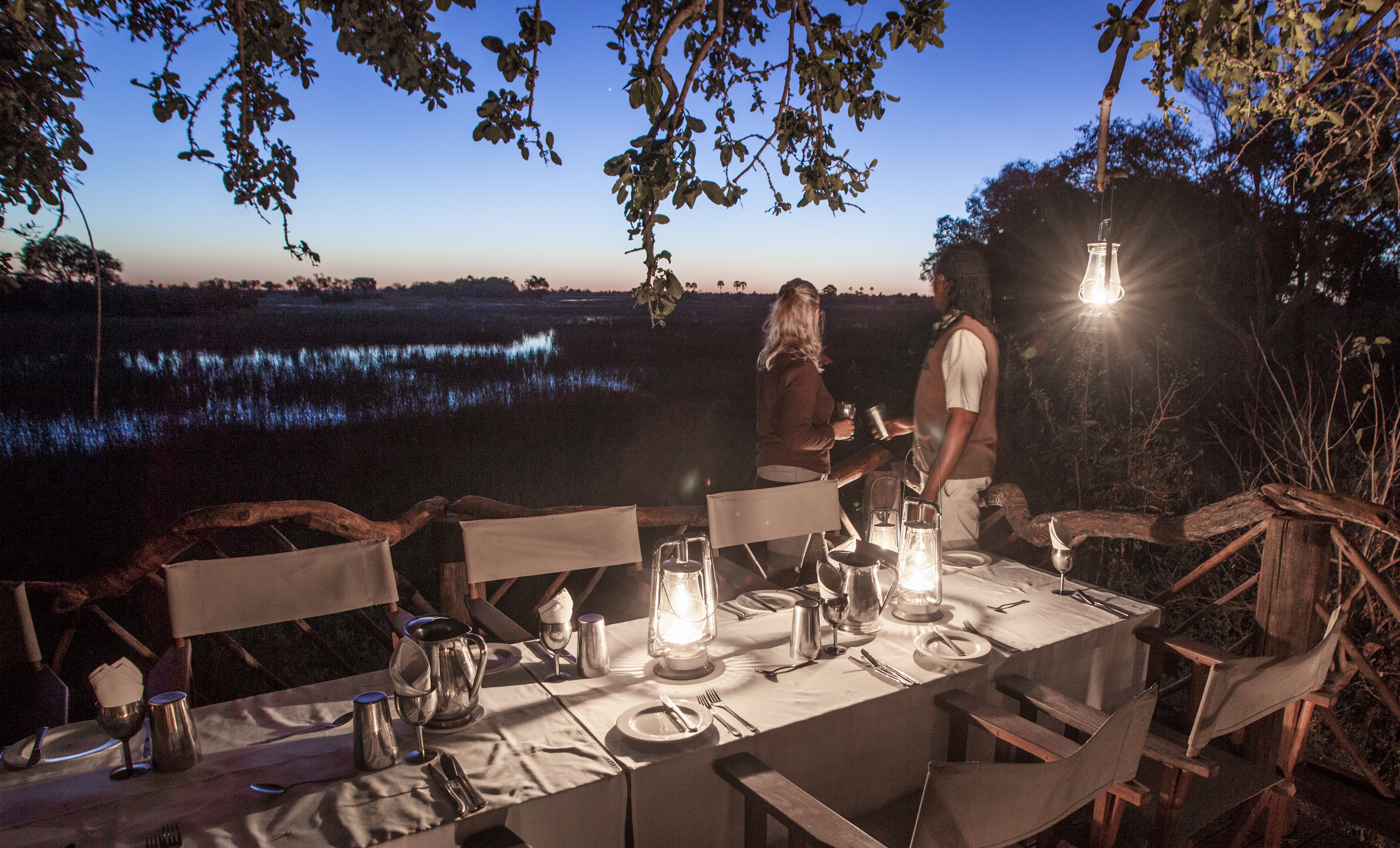 Aftensmad ved Okavangodeltaet - Pom Pom Camp