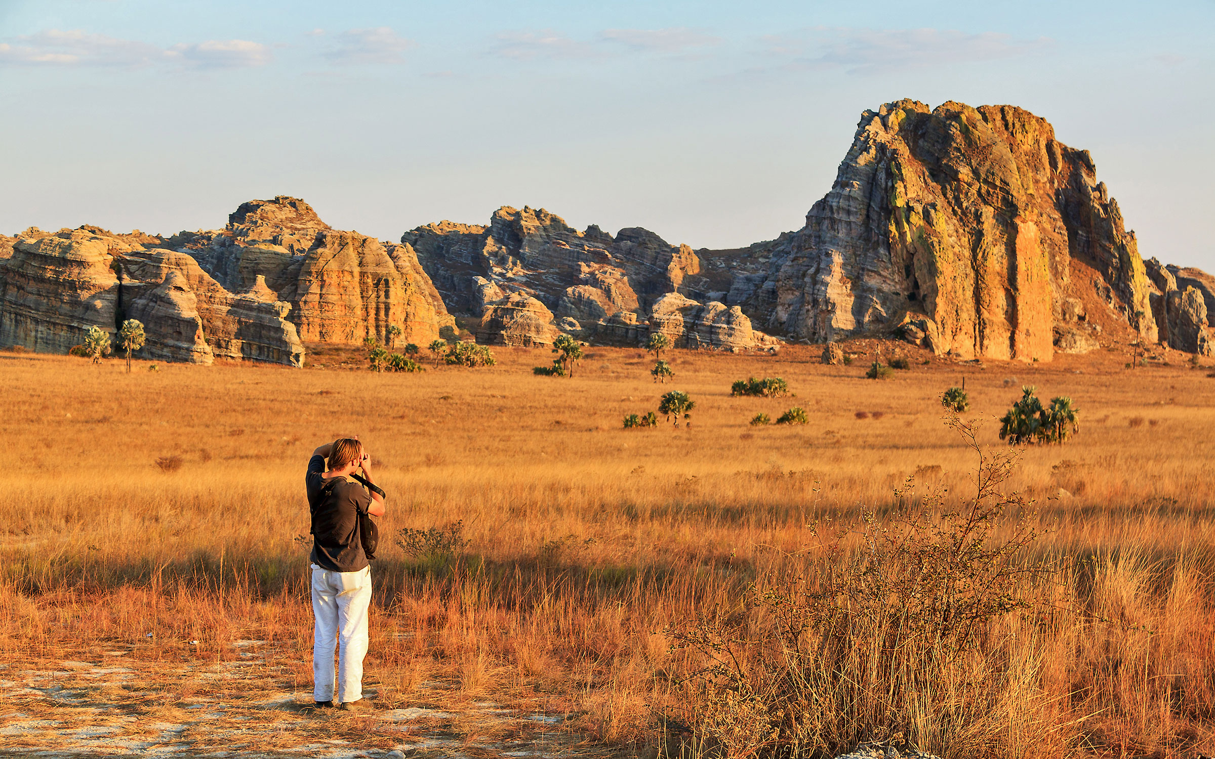Klipper og sandstensformationer i Isalo National Park.