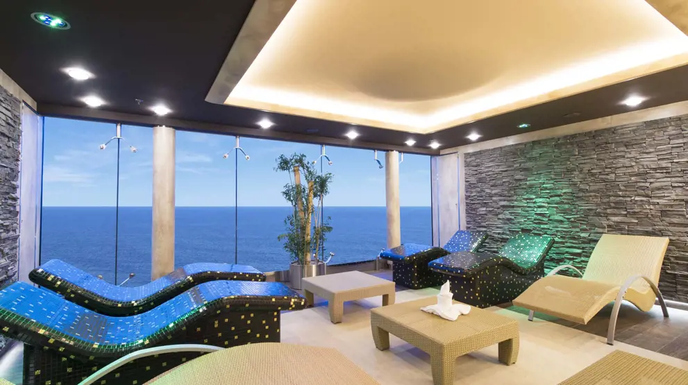 Slap af og nyd omgivelserne i Aurea Spa