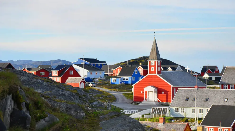 Besøg det charmerende gamle område Kolonihavnen i Nuuk
