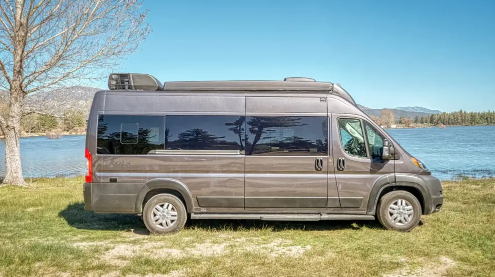 B20-22 van camper fra El Monte