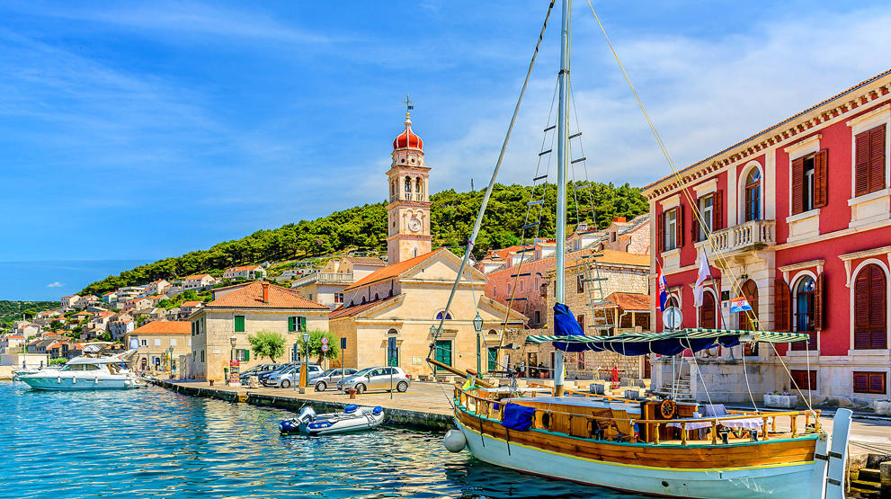 Skønne Pucisca på øen Brac | krydstogt i Middelhavet