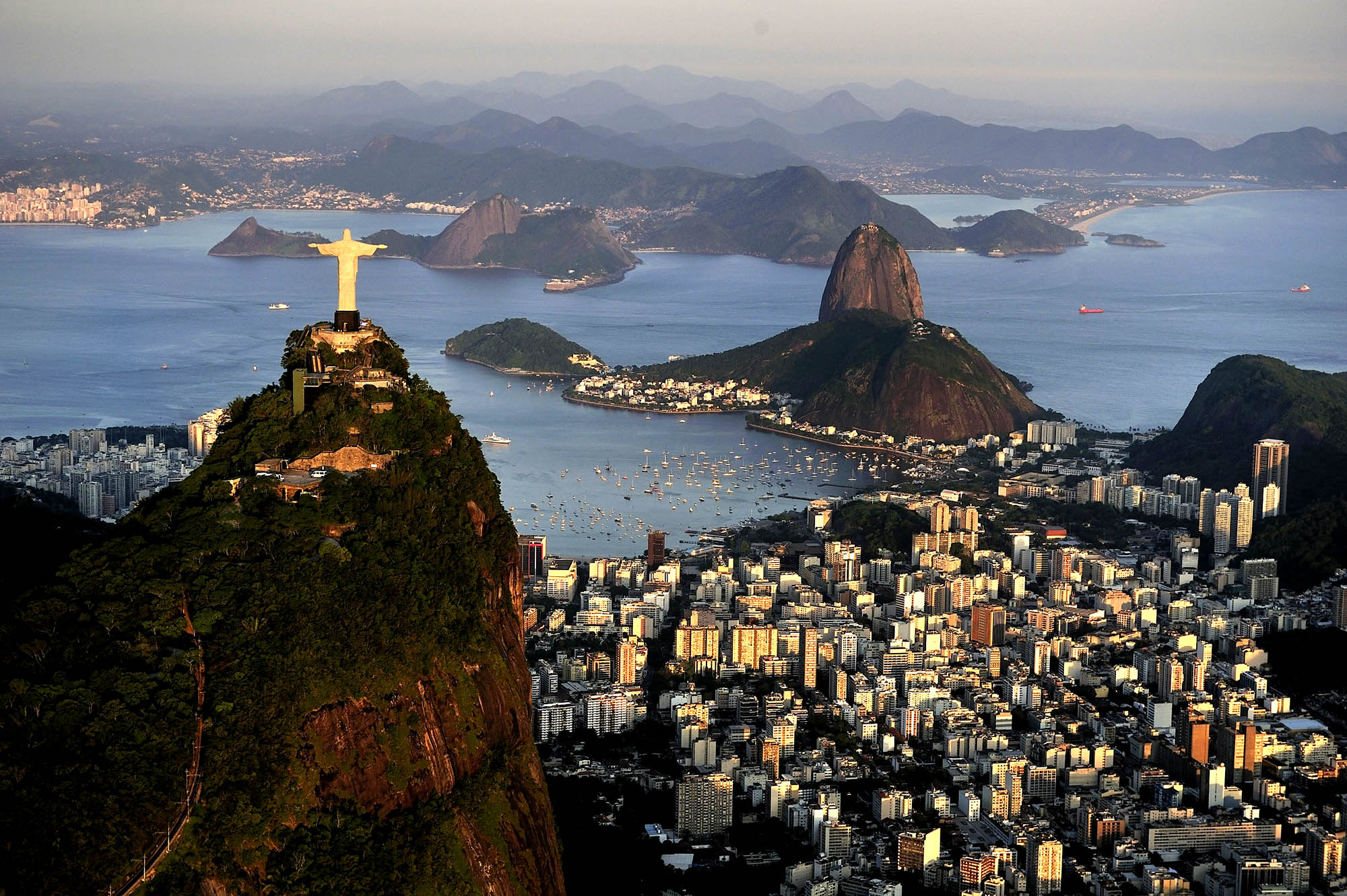 Vores rejser med "Fast pris, fast afrejse" går til alle verdensdele