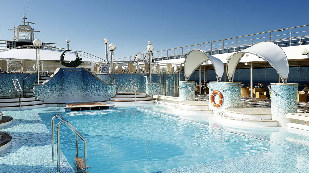 Poolområde på MSC Poesia