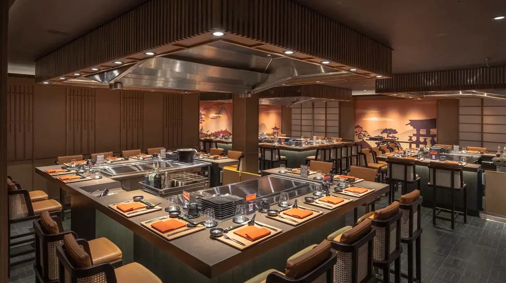 Teppanyaki Grill & Sushi-restauranten på MSC World America tilbyder en autentisk japansk spiseoplevelse