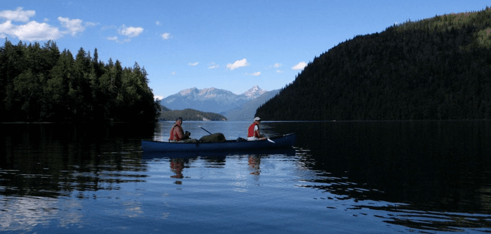 Wells Gray Discovery & Explorer Canoe Experience i British Columbia, Canada