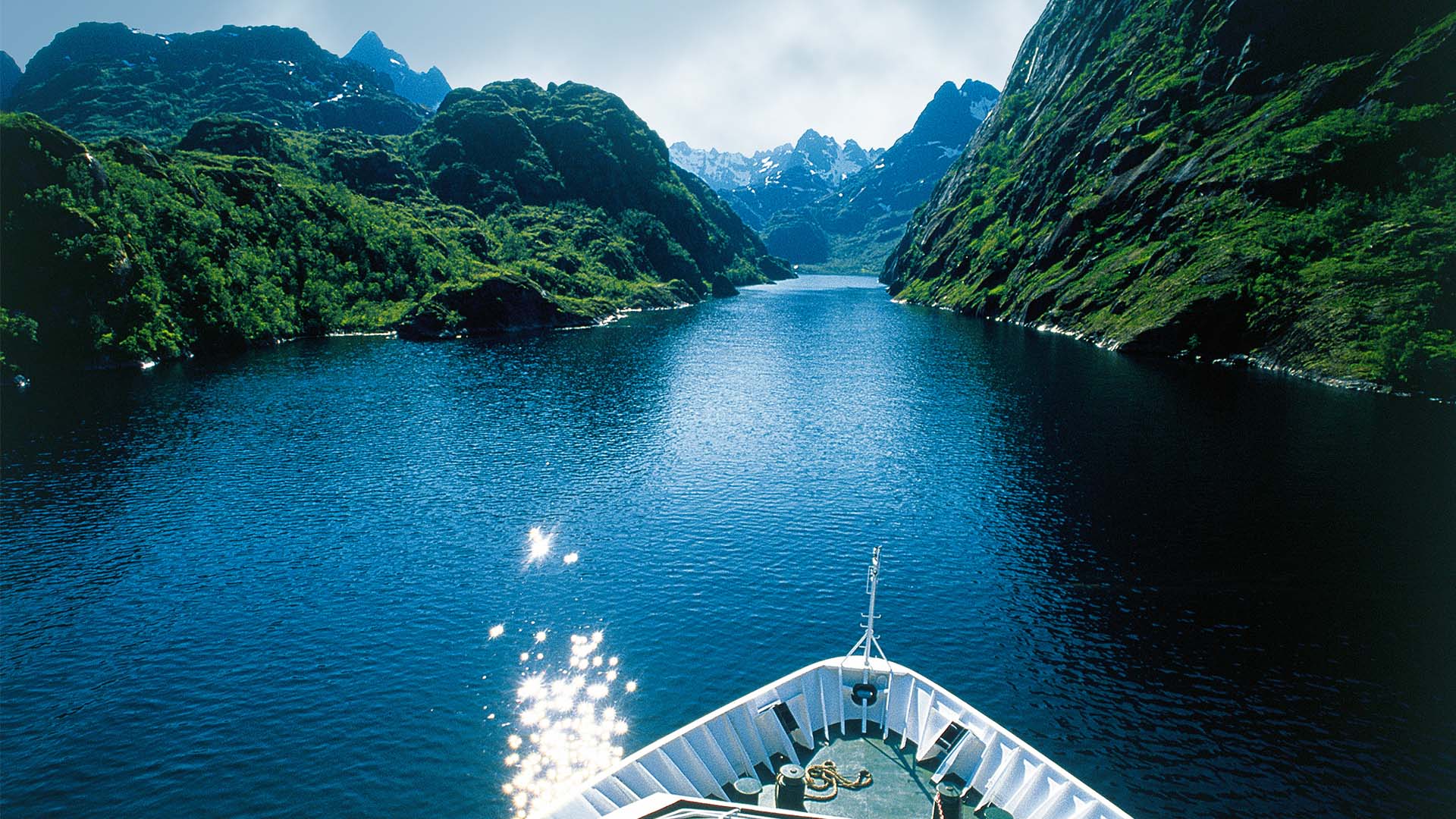 Tag alle de smukke norske landskaber ind, mens I sejler afsted