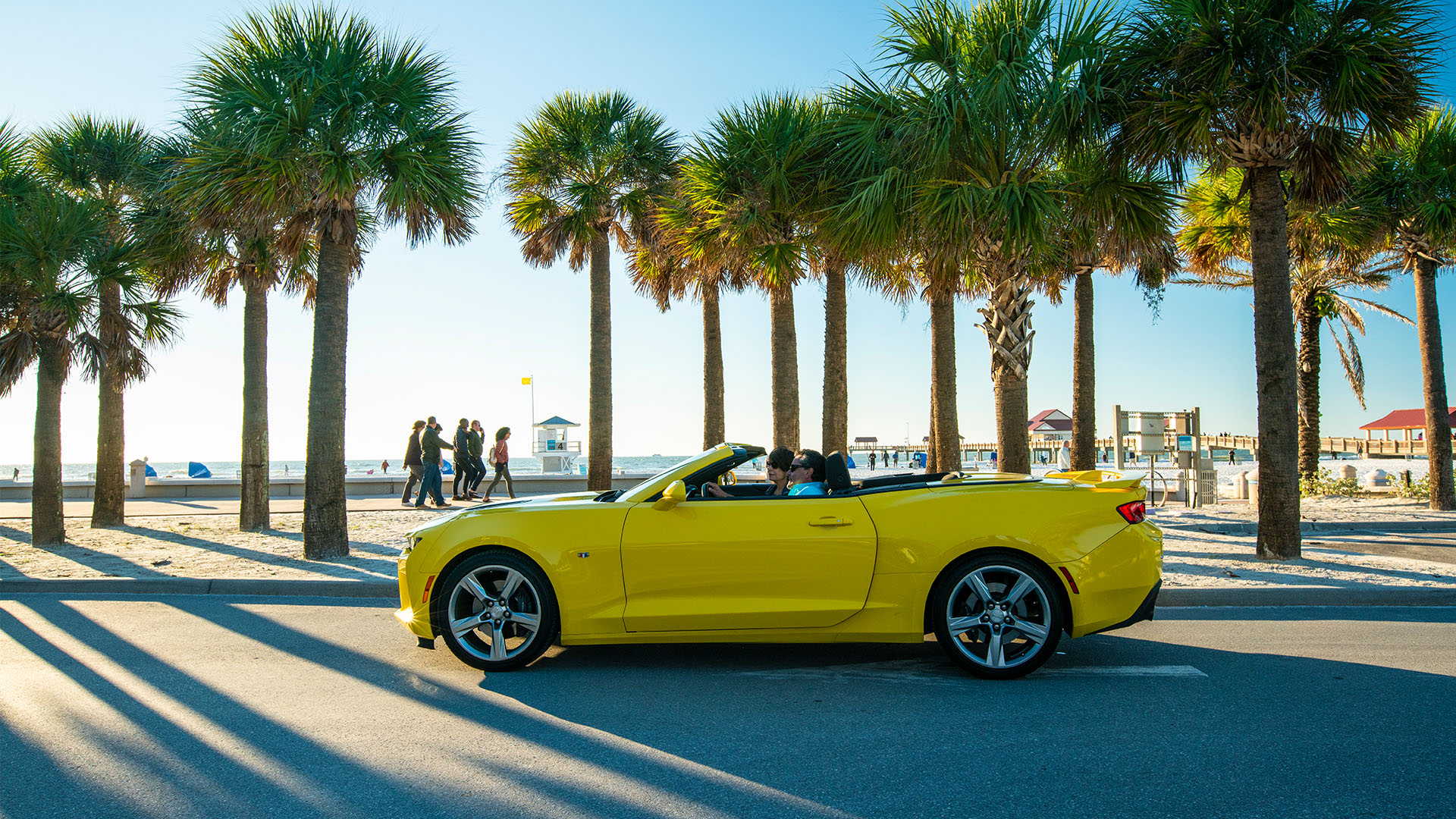 Følelsen af at køre rundt i en åben bil langs vandet er svær at slå. Foto: @VisittheUSA.com